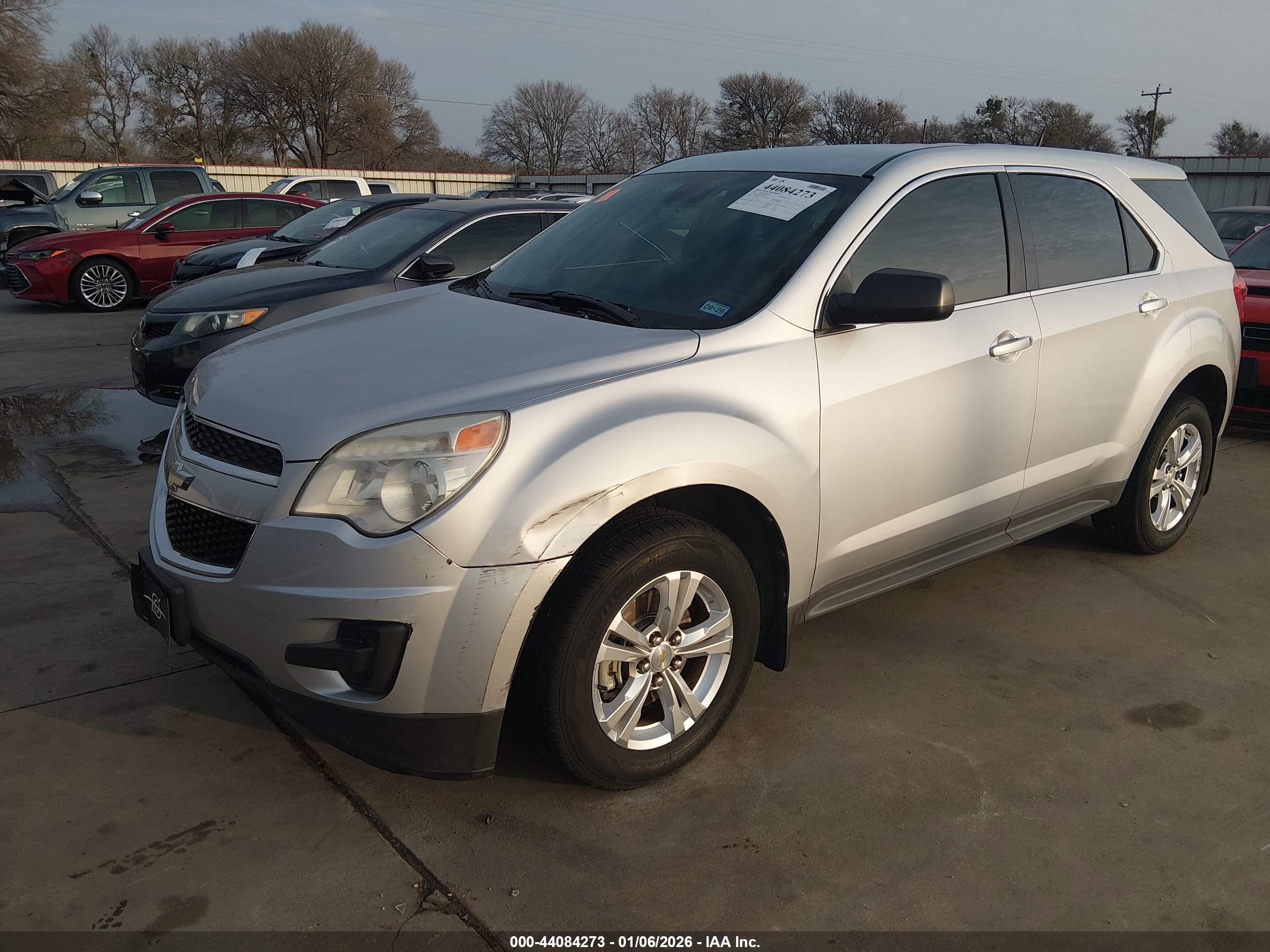 CHEVROLET EQUINOX image 2