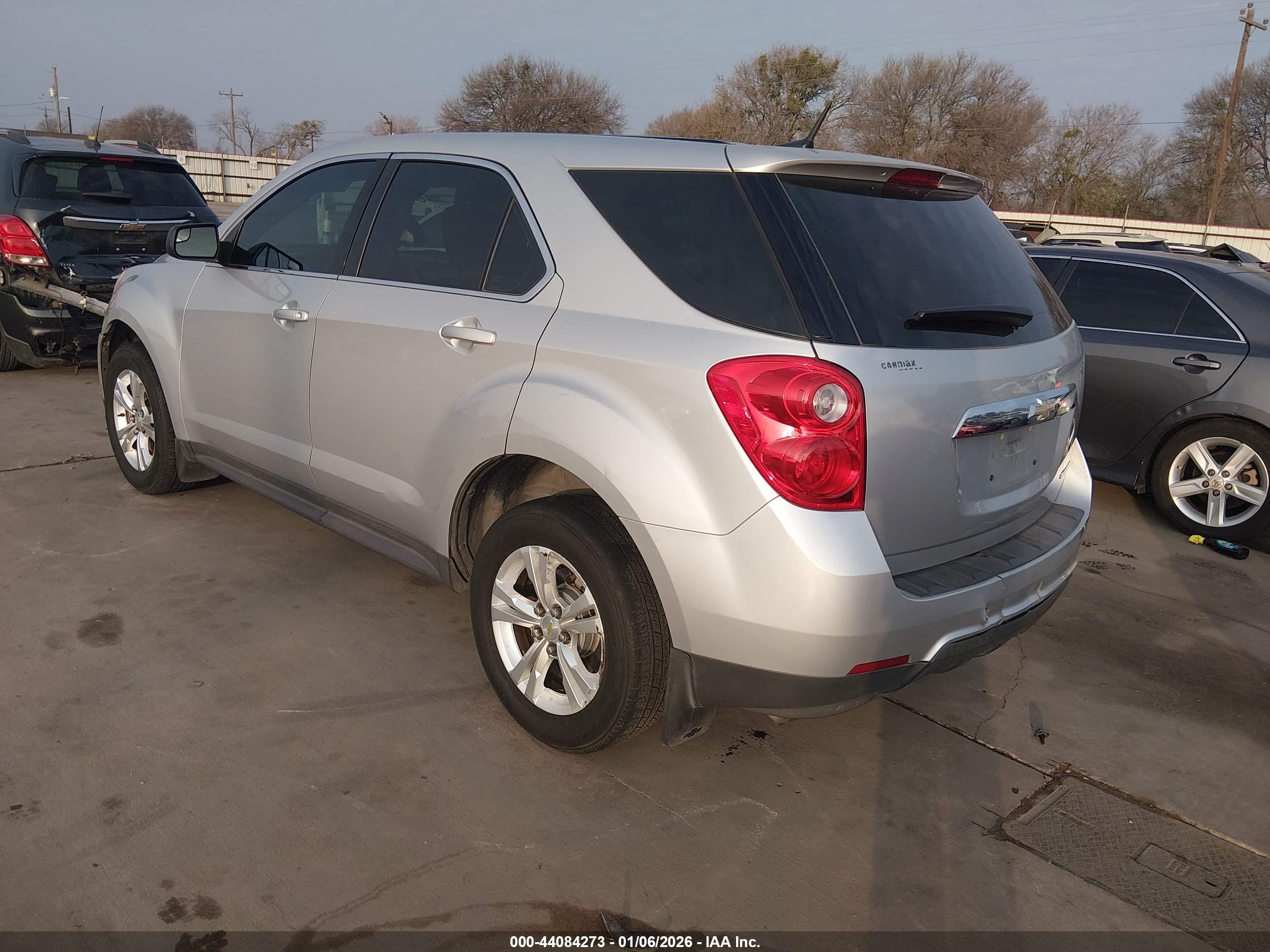 CHEVROLET EQUINOX image 3