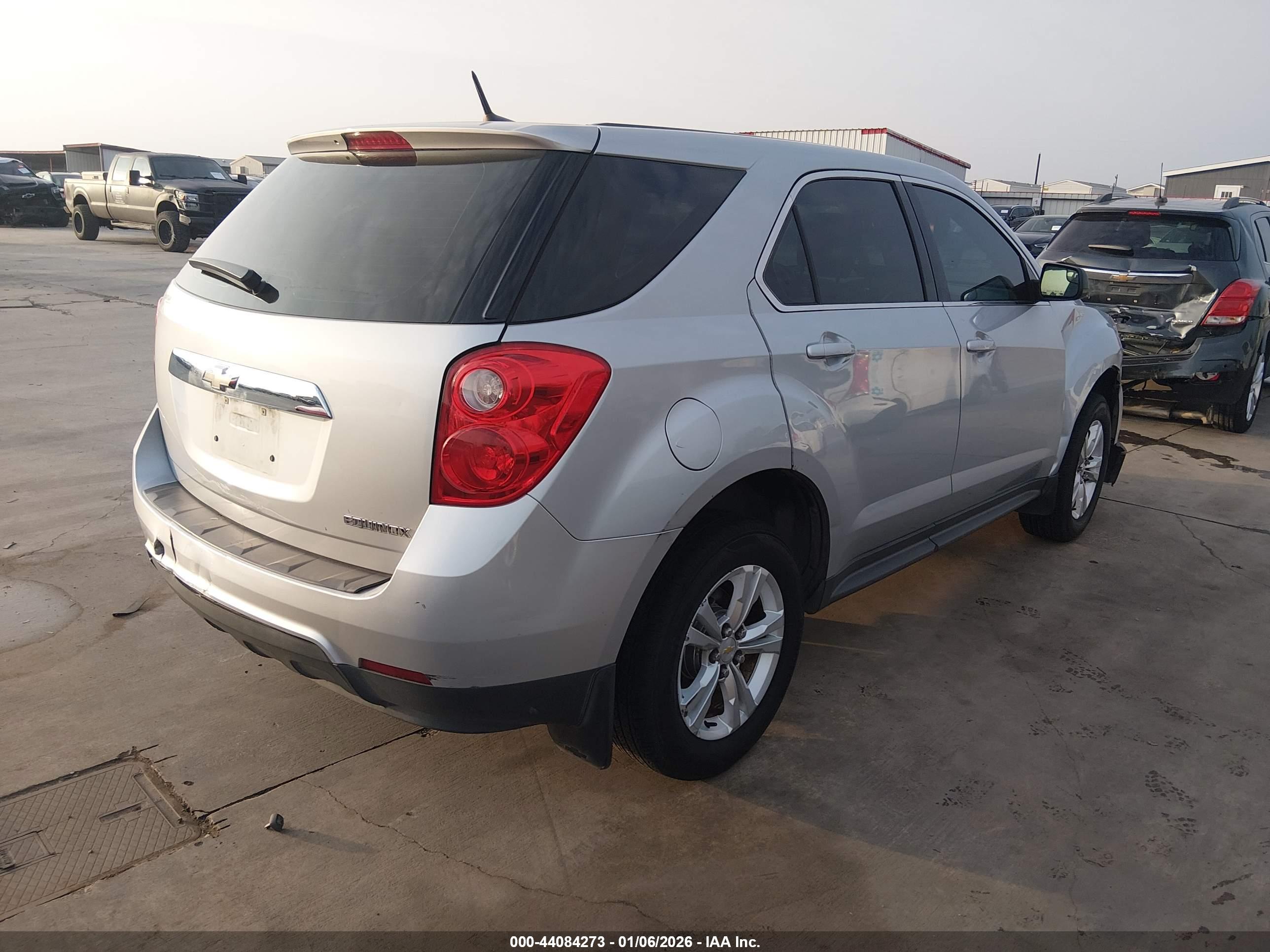 CHEVROLET EQUINOX image 4