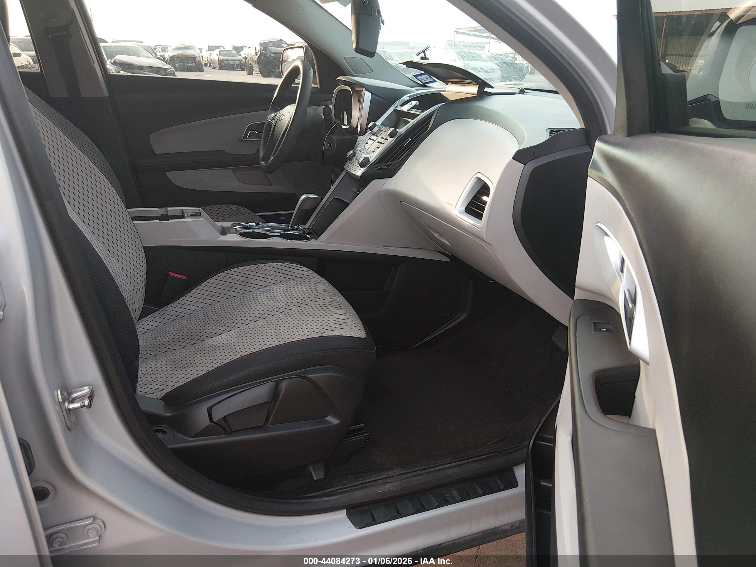 CHEVROLET EQUINOX image 5