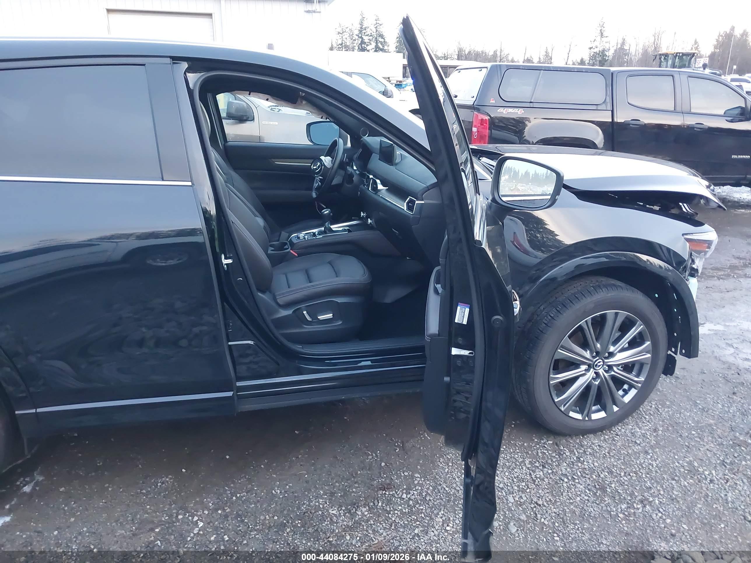 MAZDA CX-5 image 5