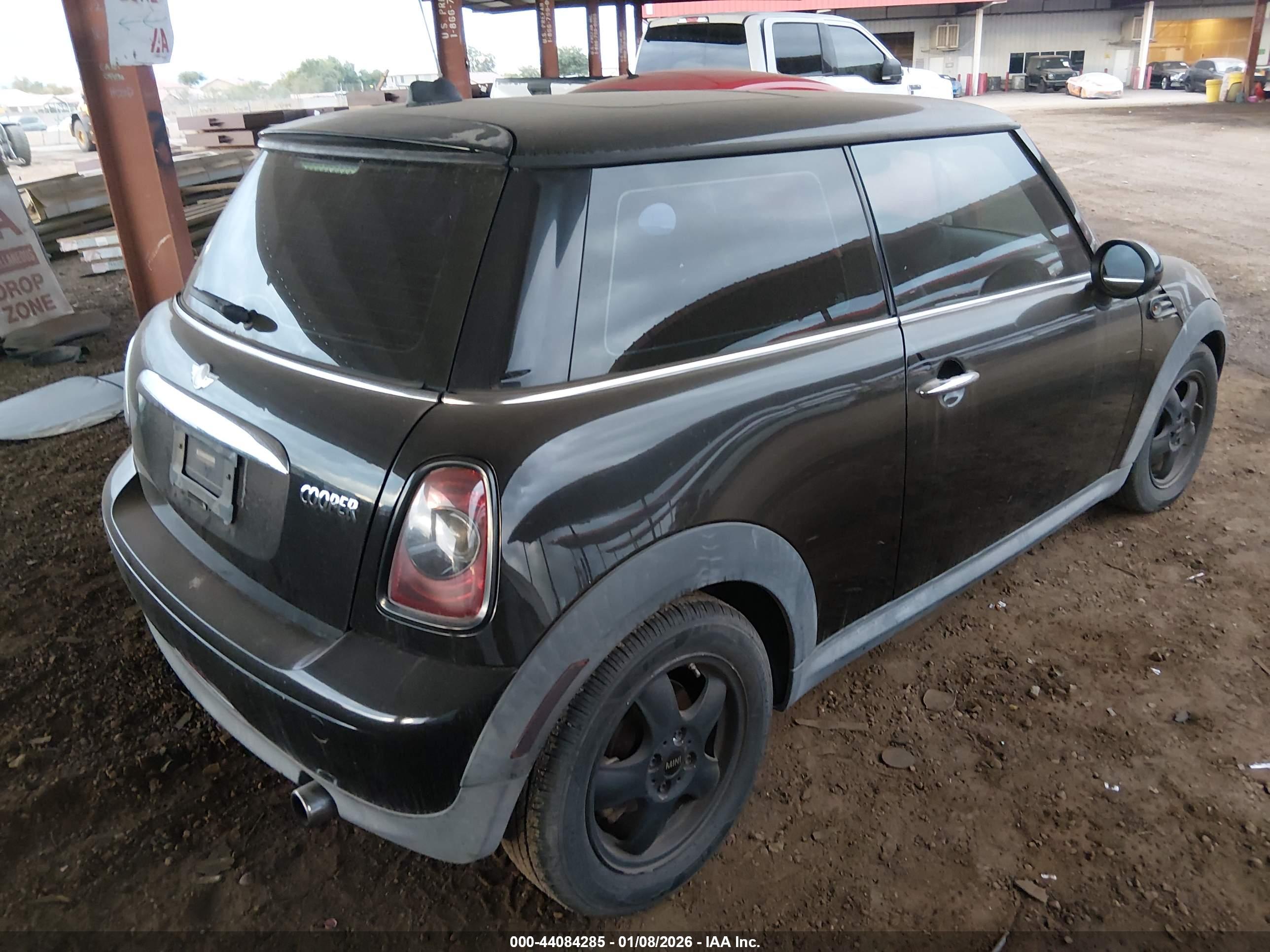 MINI COOPER image 4