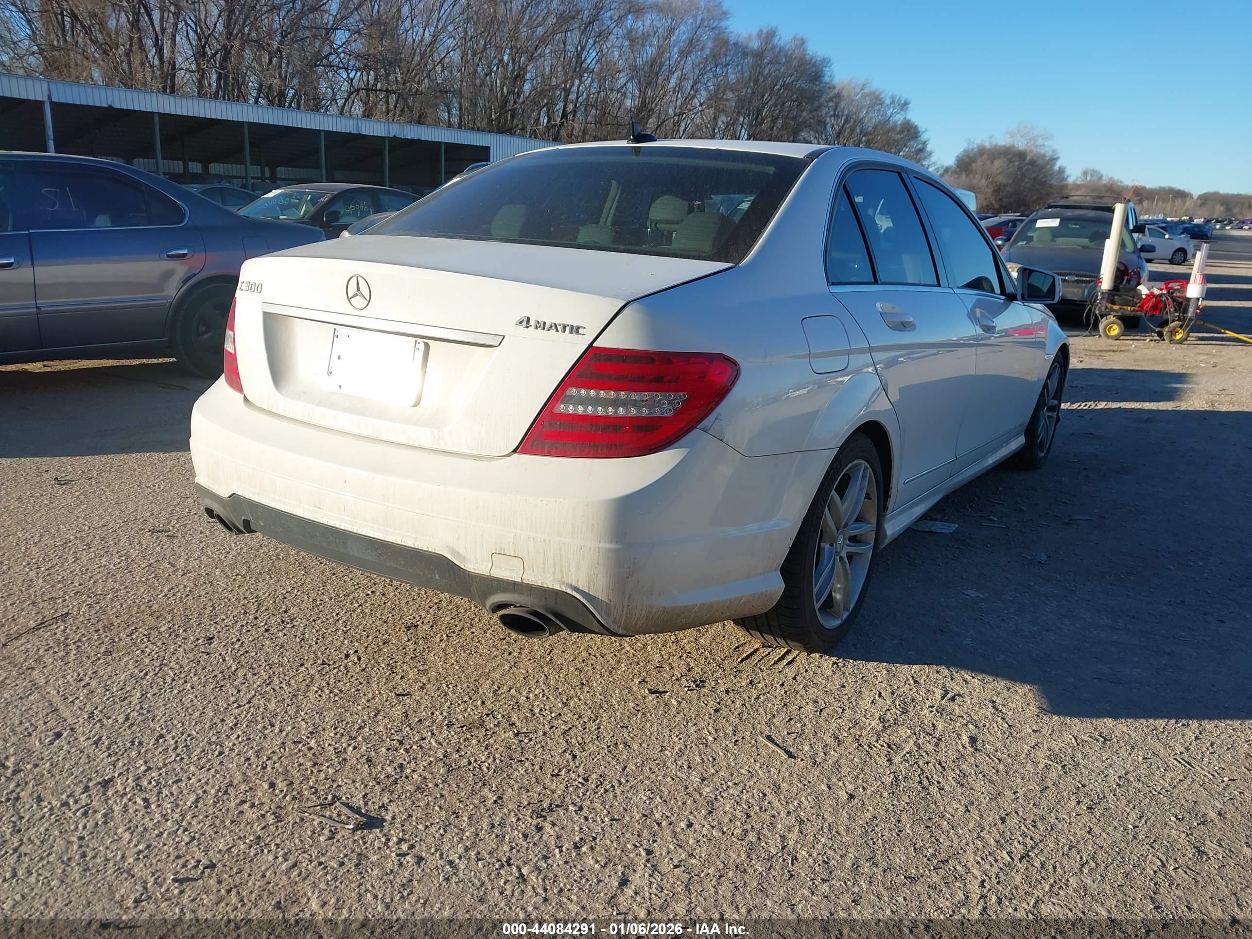 MERCEDES-BENZ C image 4