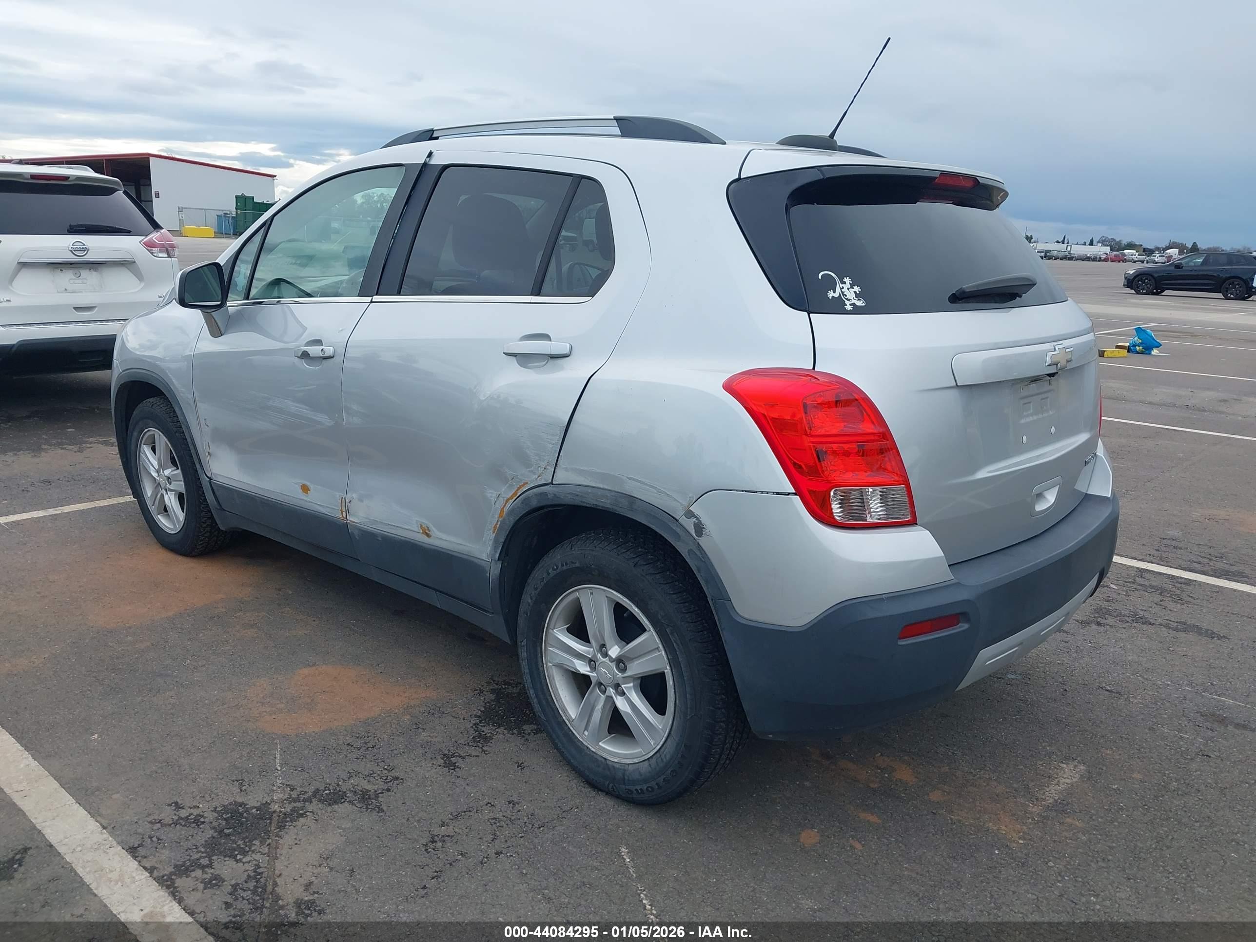 CHEVROLET TRAX image 3