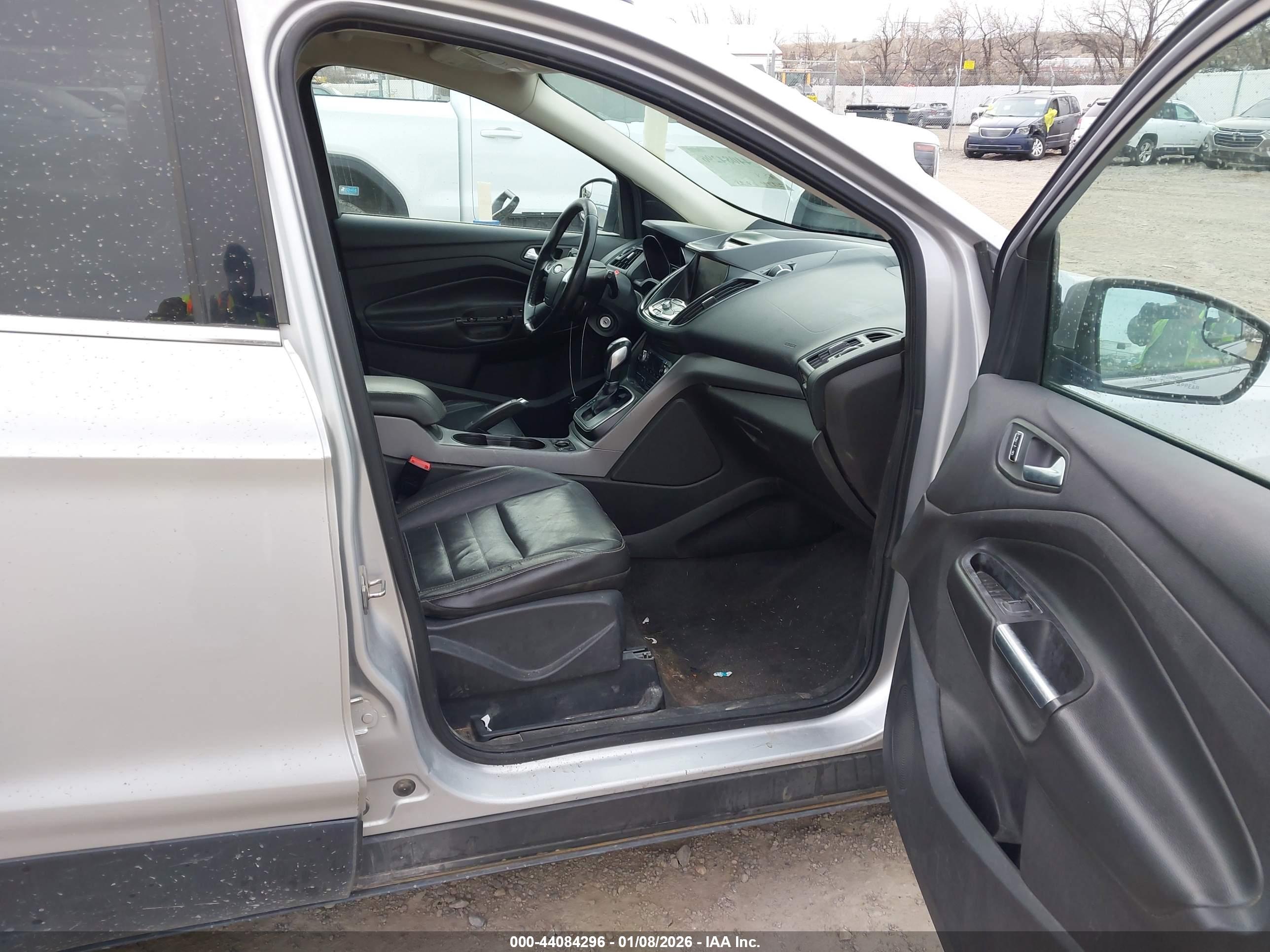 FORD ESCAPE image 5