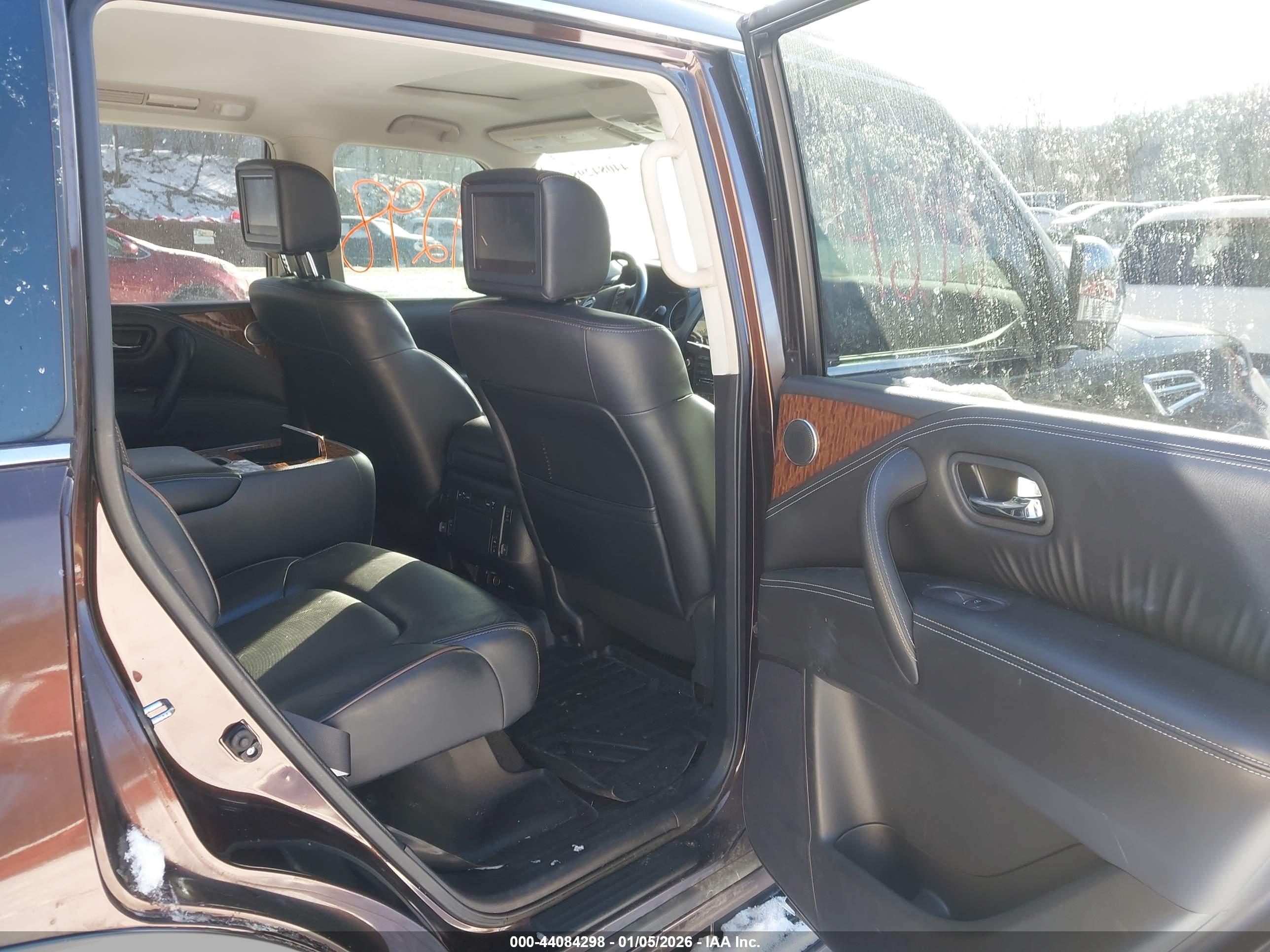 NISSAN ARMADA image 8