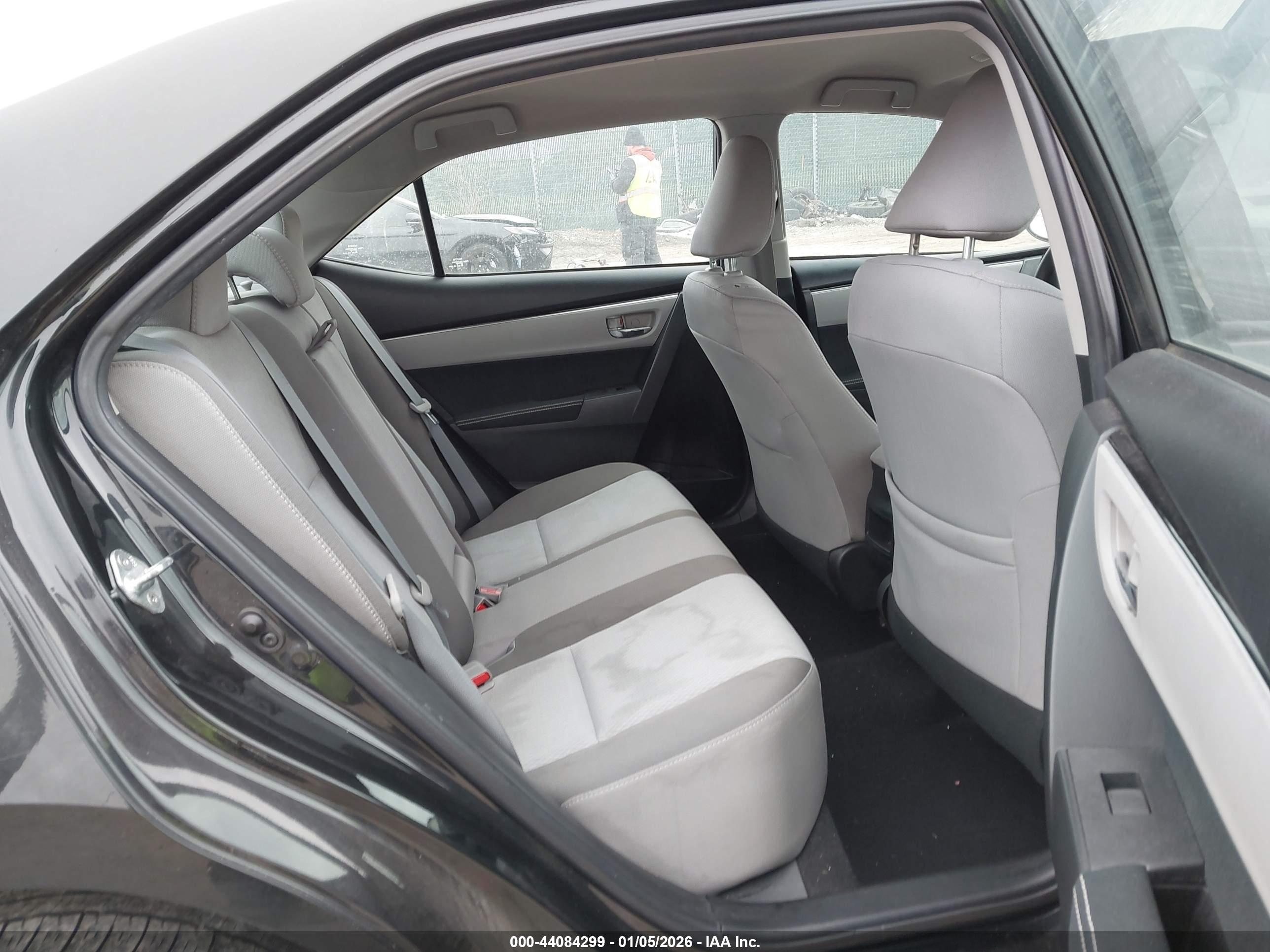 TOYOTA COROLLA image 8