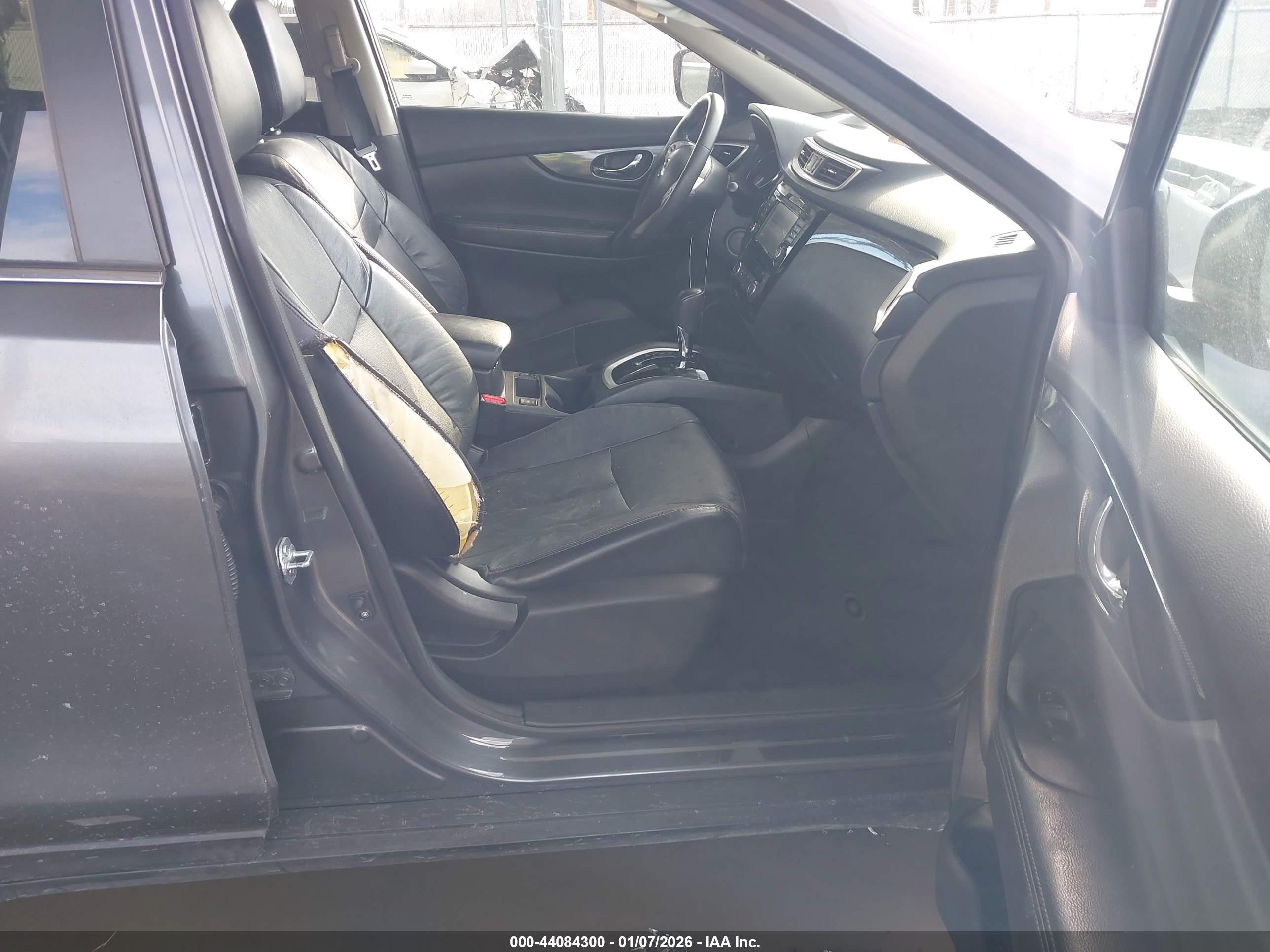 NISSAN ROGUE image 5