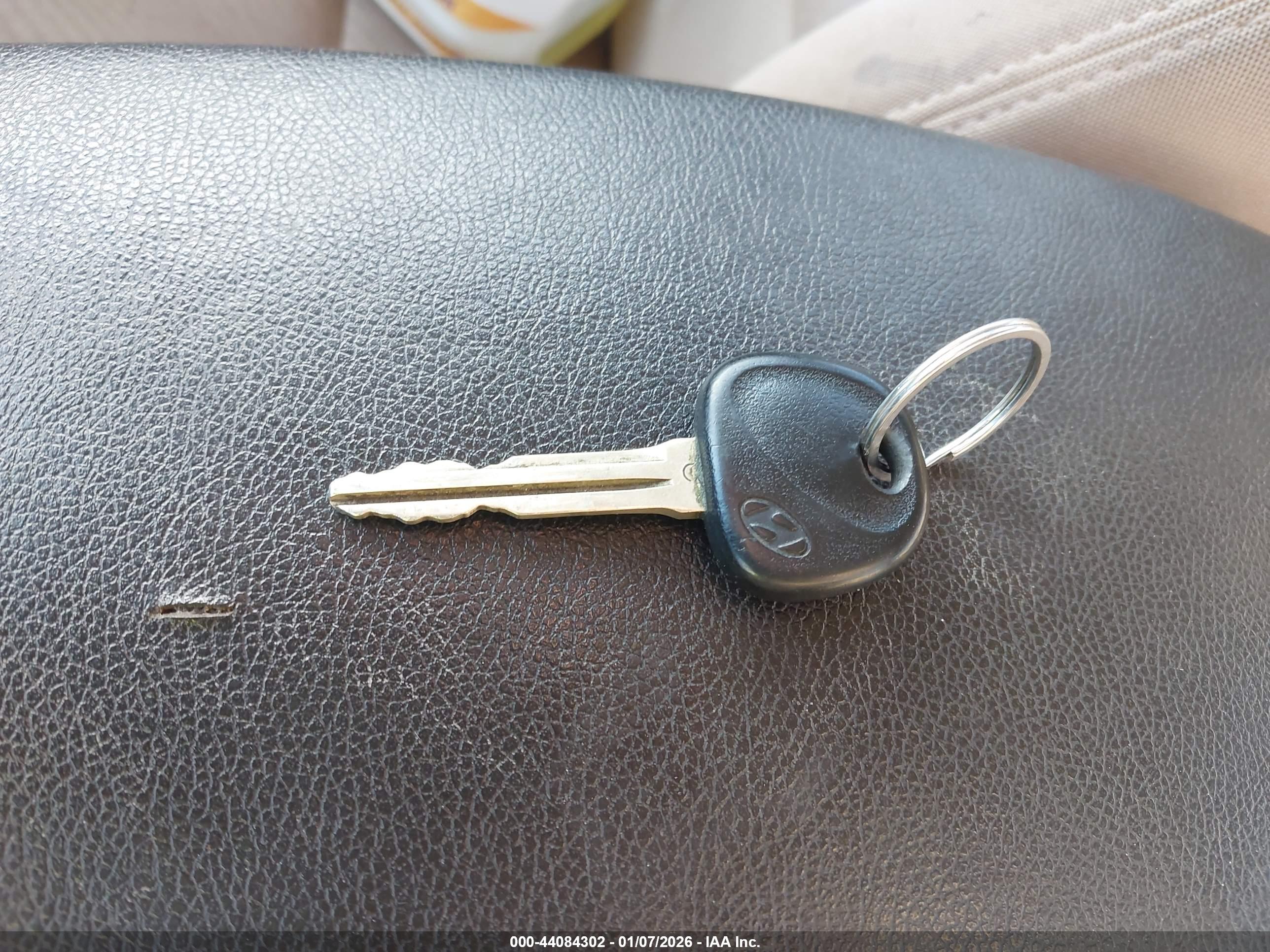 HYUNDAI ELANTRA image 11
