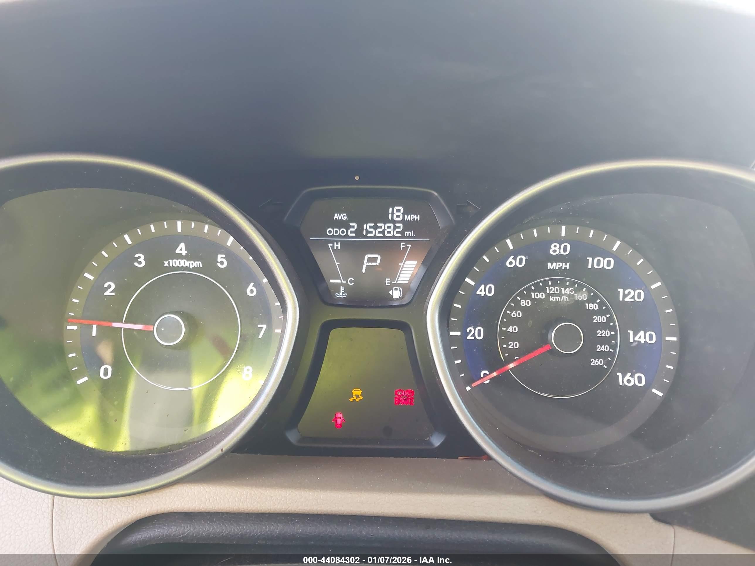 HYUNDAI ELANTRA image 7
