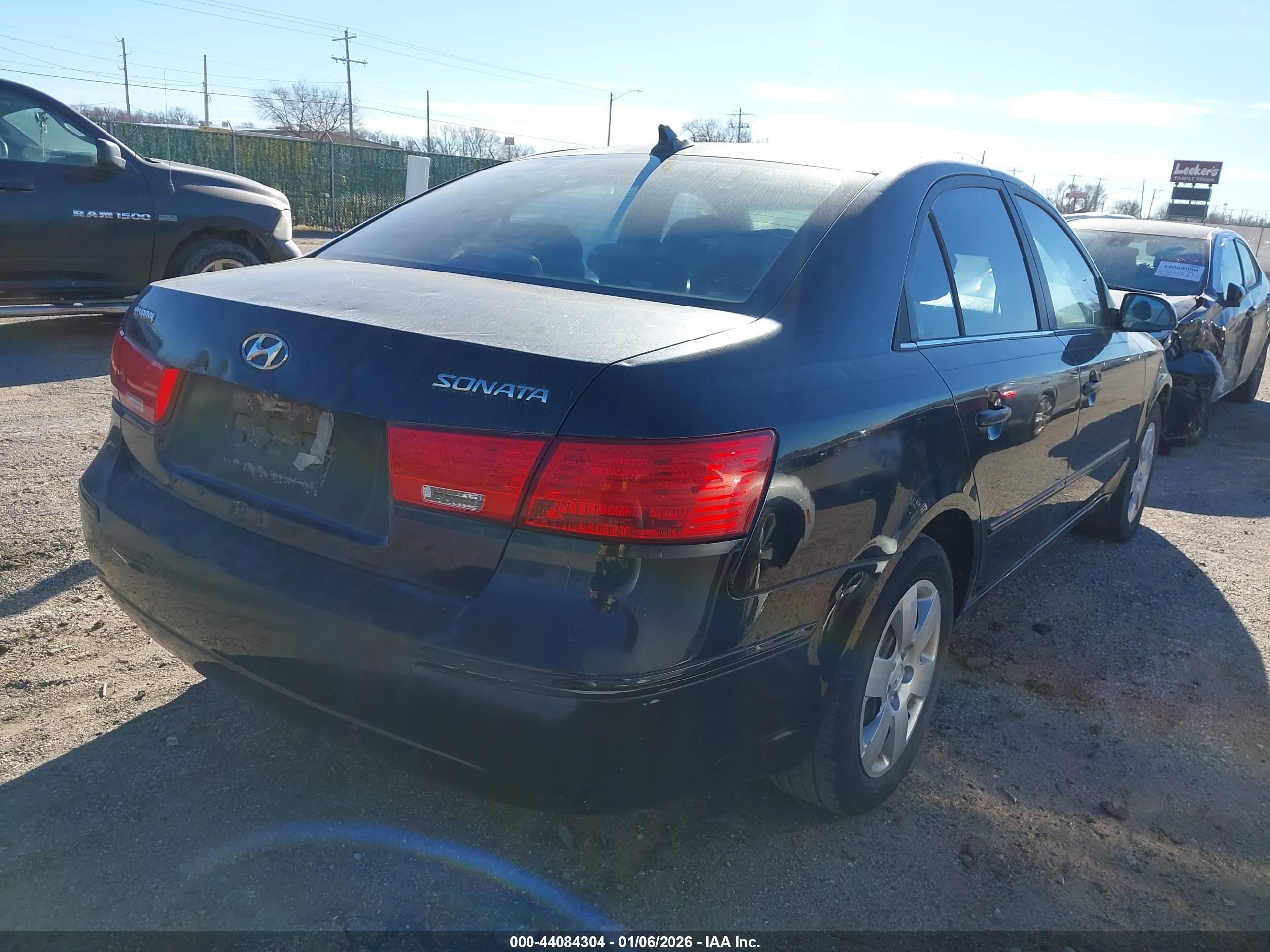 HYUNDAI SONATA image 4