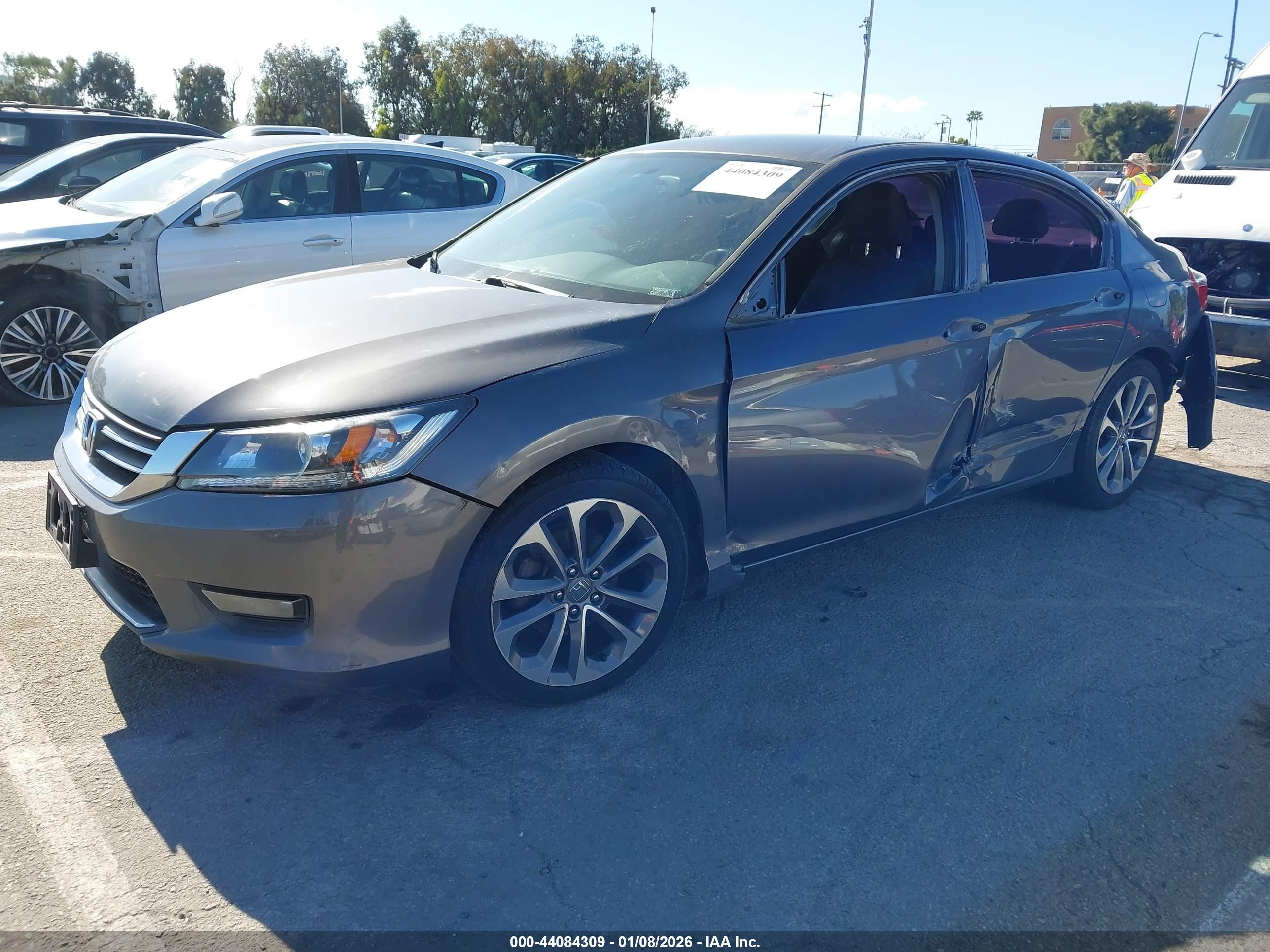 HONDA ACCORD image 2
