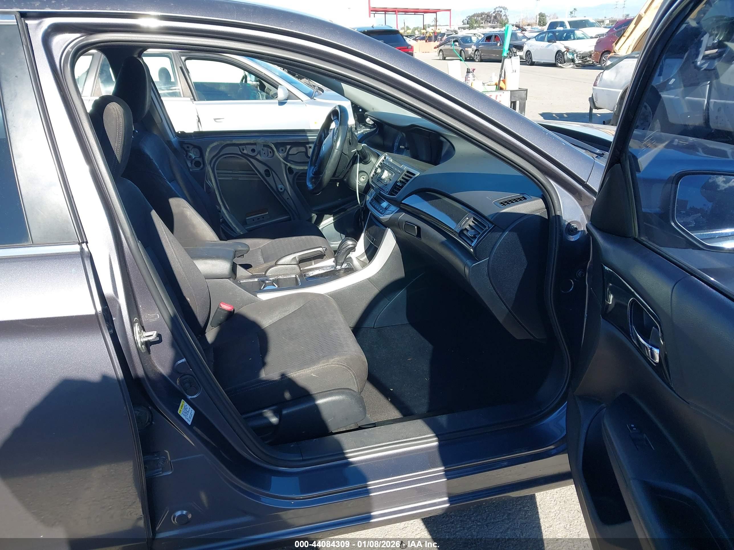 HONDA ACCORD image 5