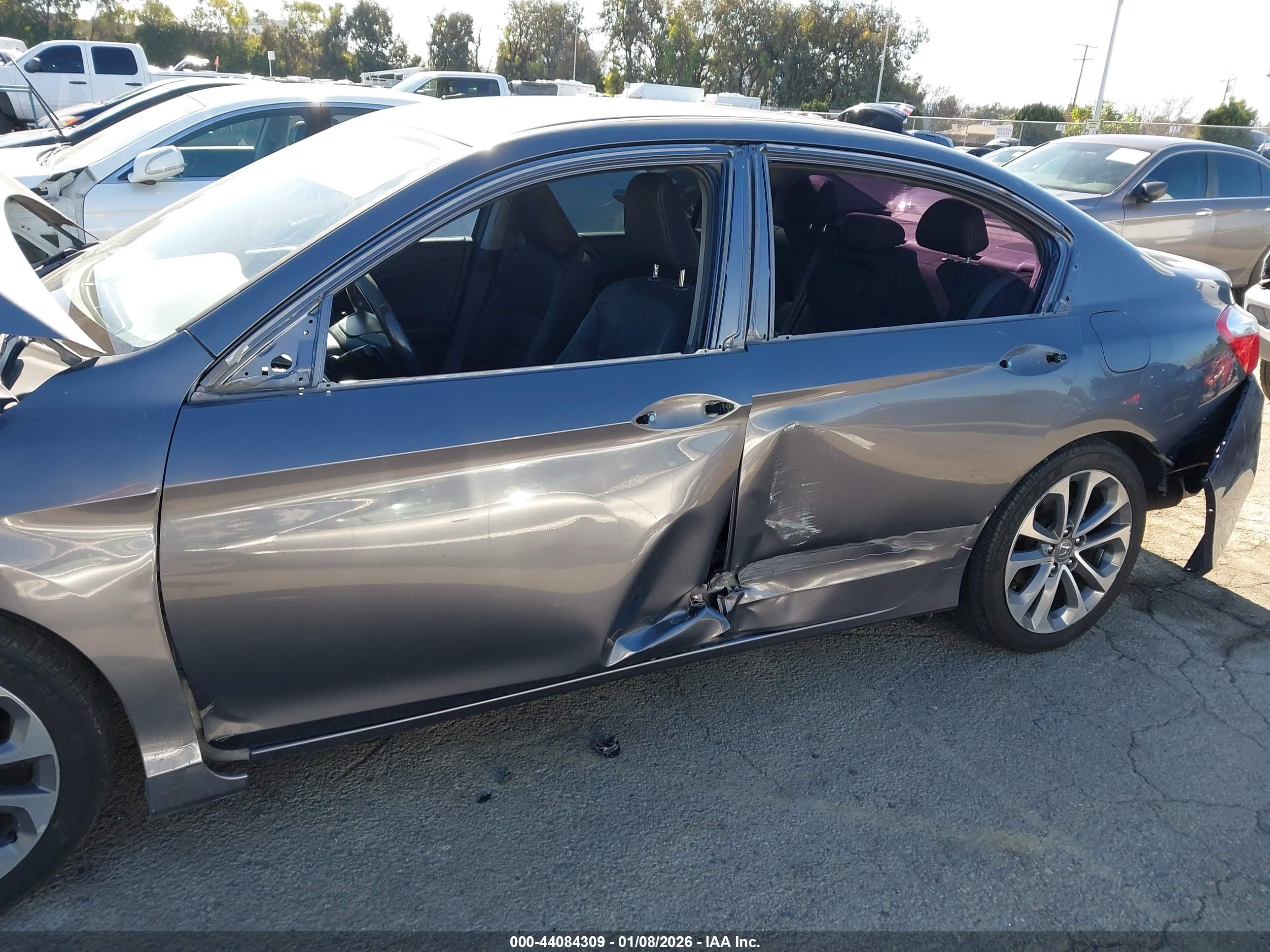 HONDA ACCORD image 6
