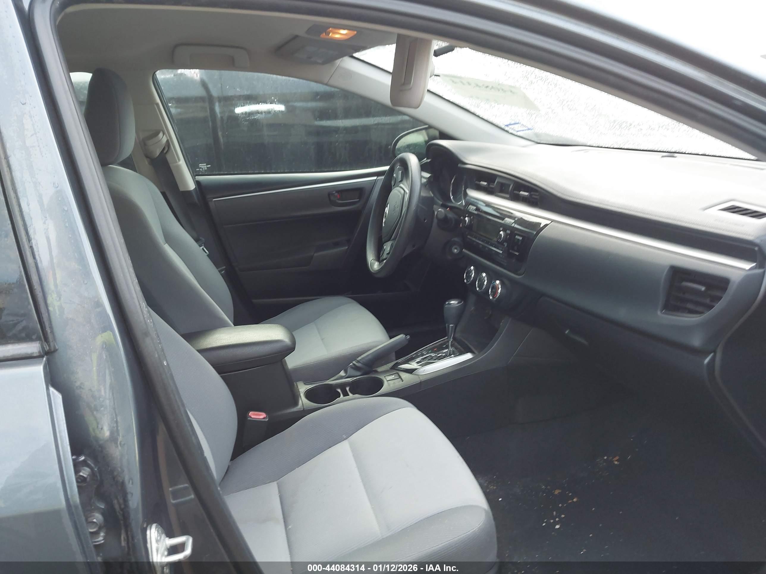 TOYOTA COROLLA image 5