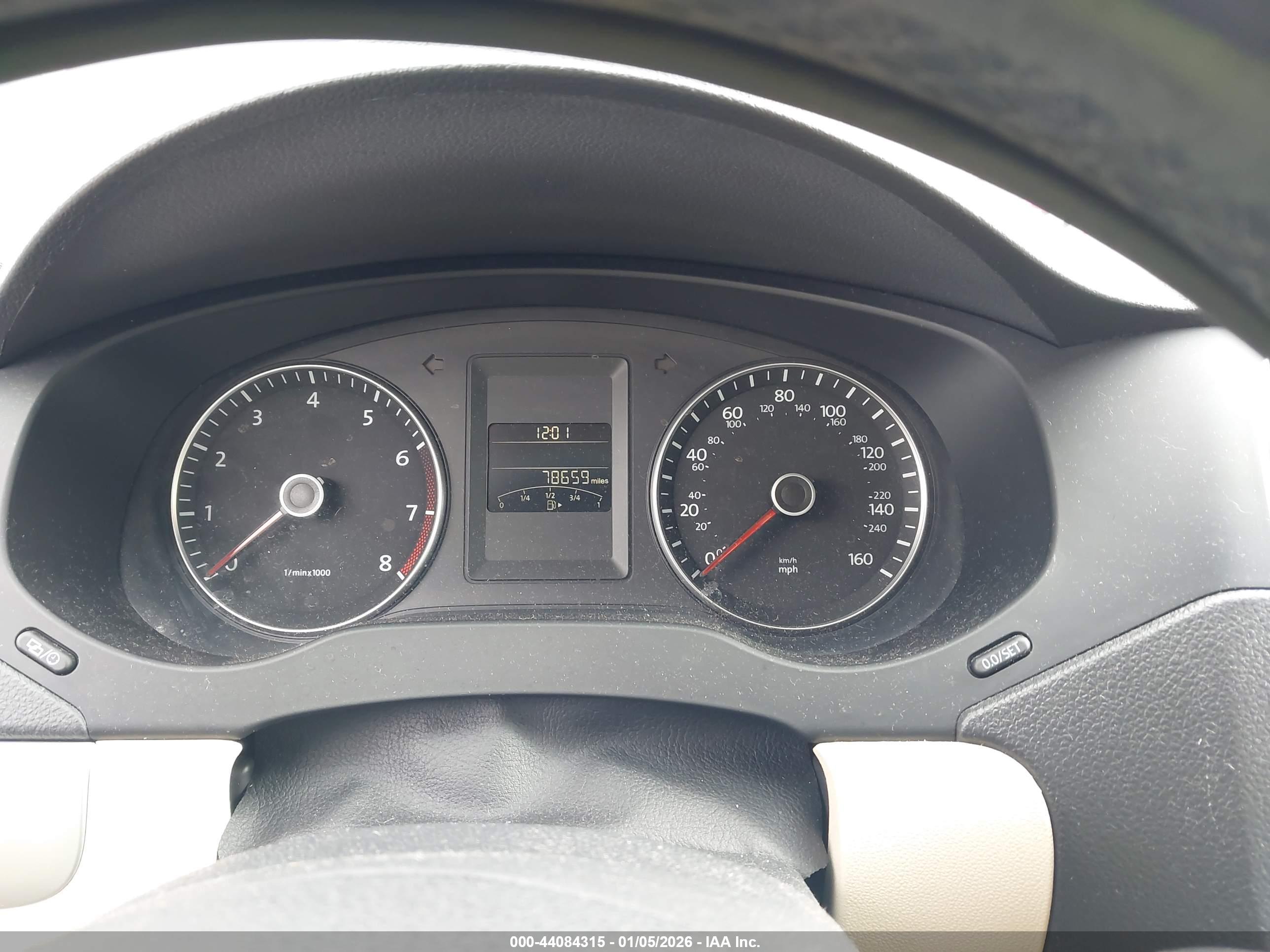 VOLKSWAGEN JETTA image 7