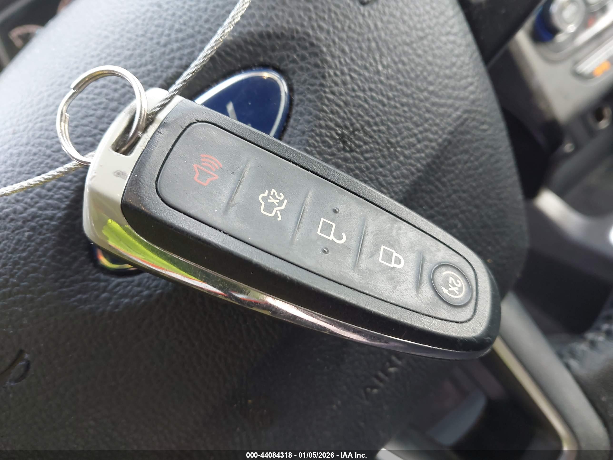 FORD ESCAPE image 11