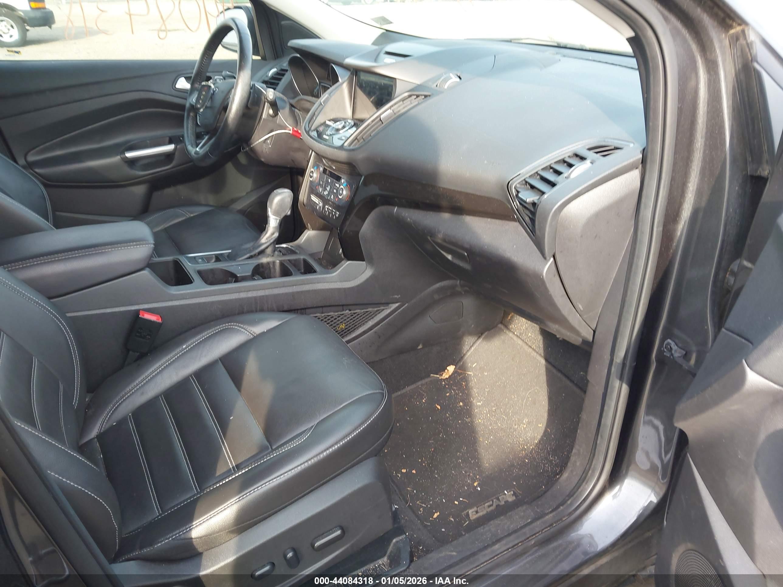 FORD ESCAPE image 5