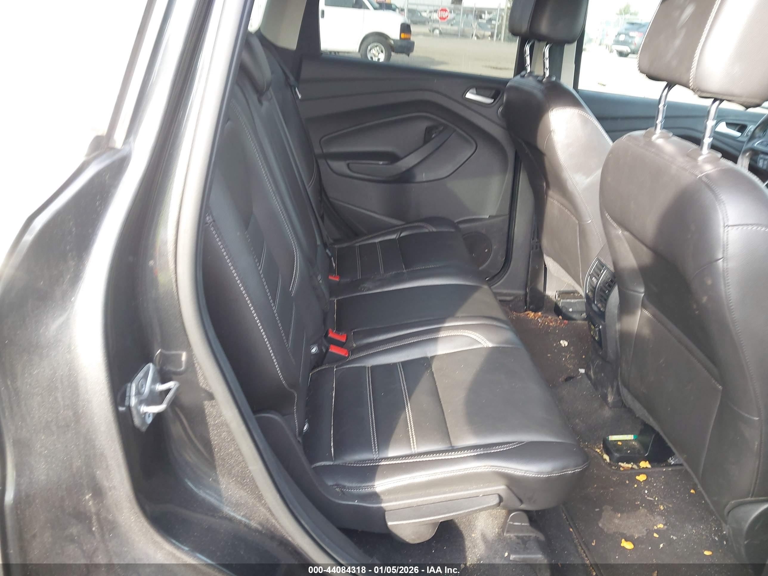 FORD ESCAPE image 8