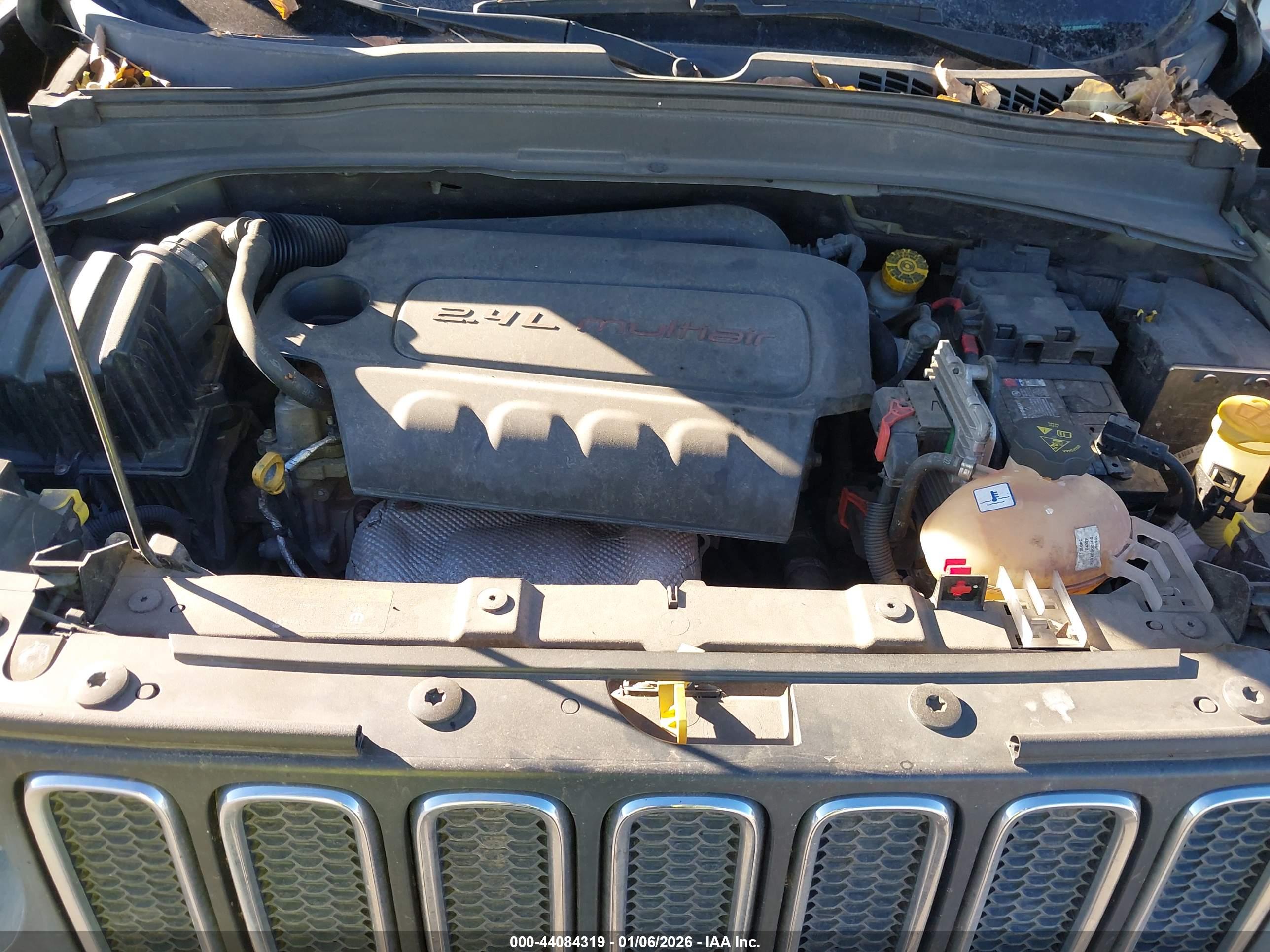 JEEP RENEGADE image 10