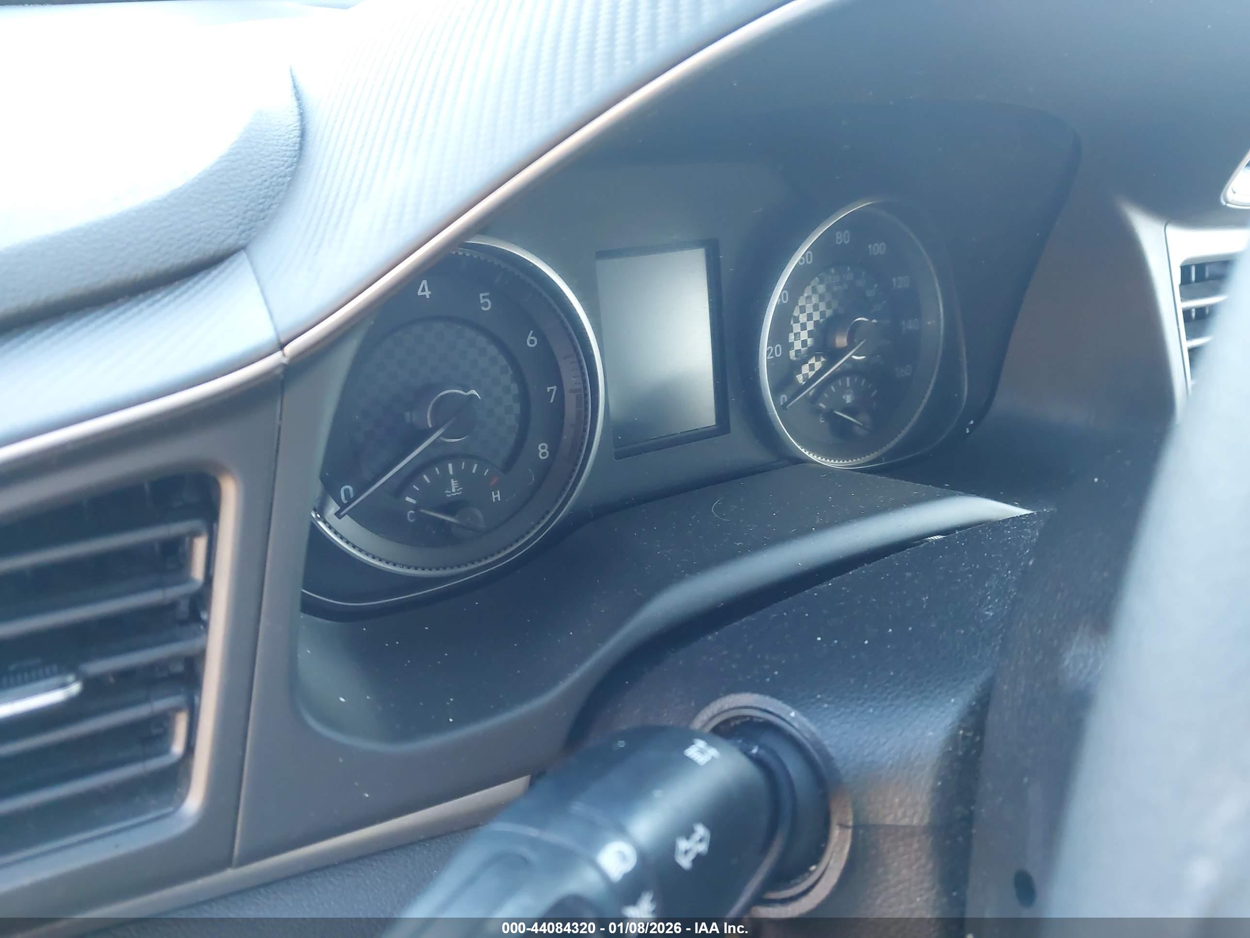 HYUNDAI ELANTRA image 7