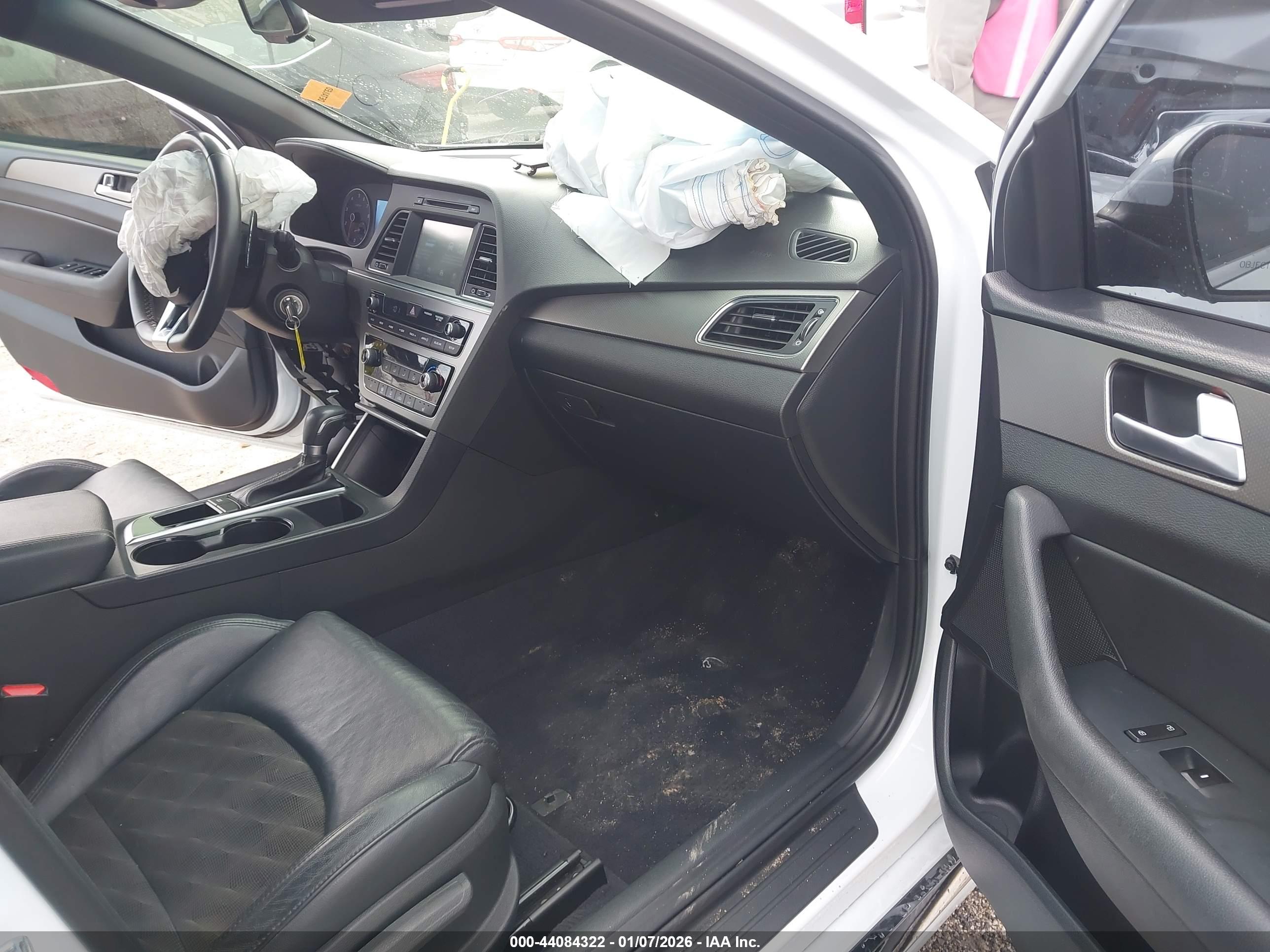 HYUNDAI SONATA image 5