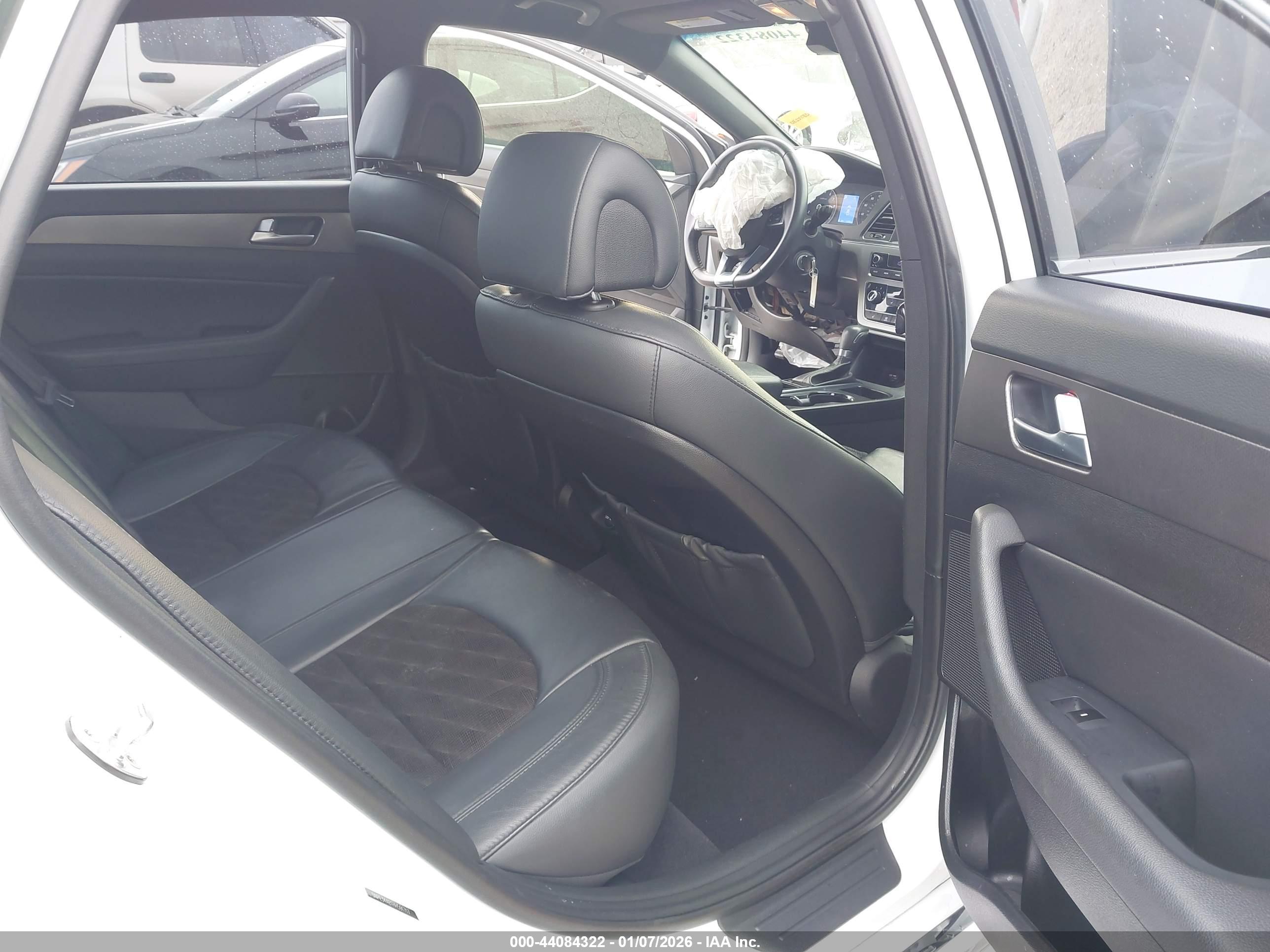 HYUNDAI SONATA image 8