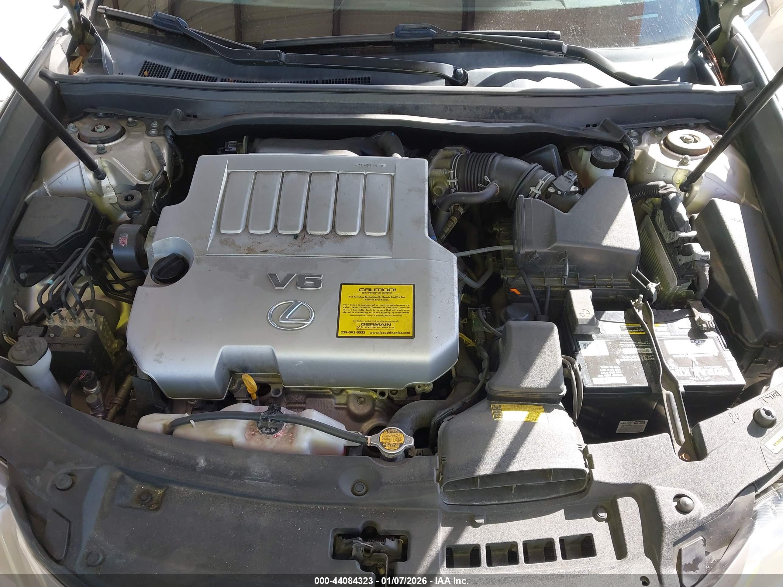LEXUS ES image 10