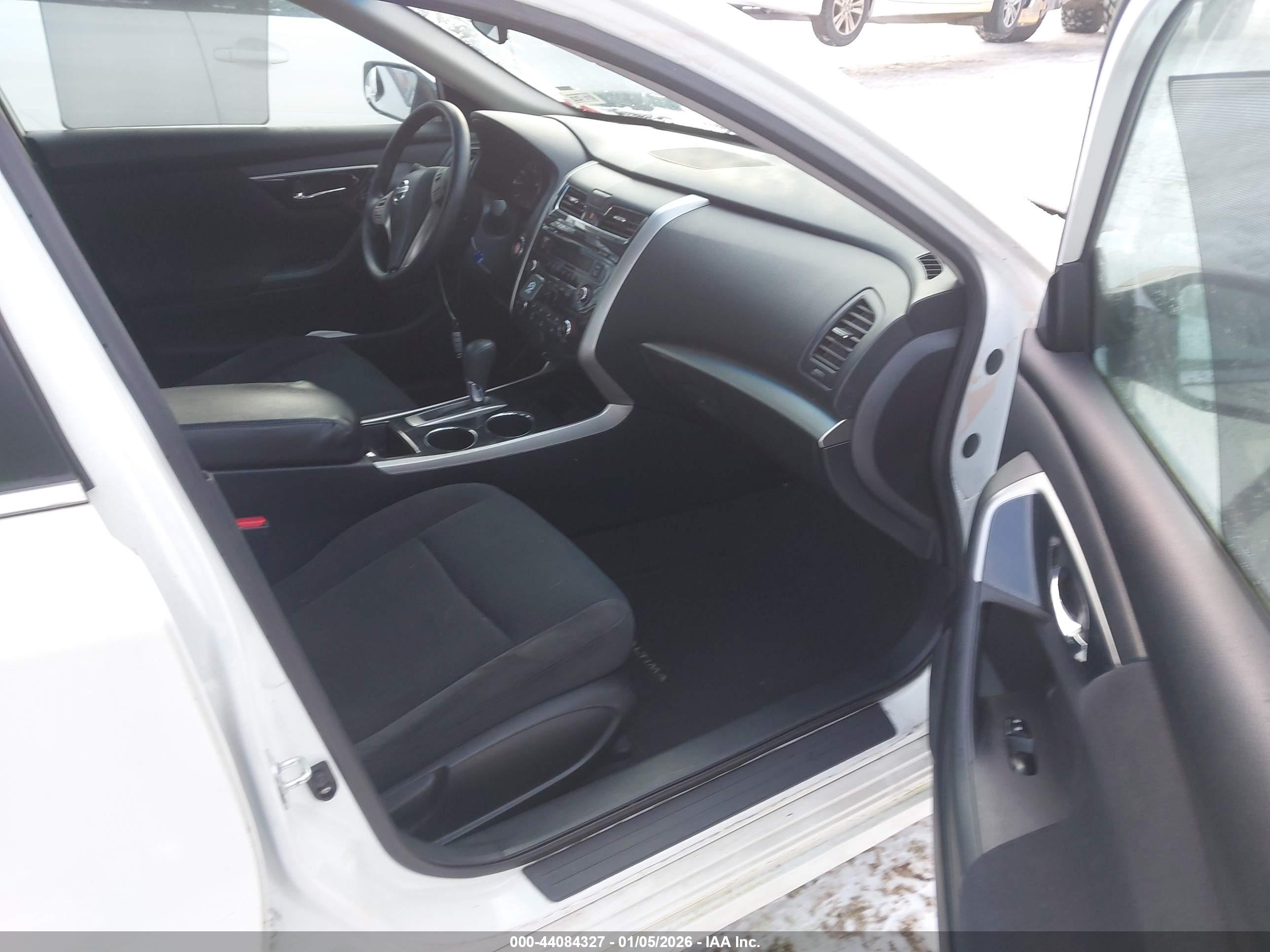 NISSAN ALTIMA image 5