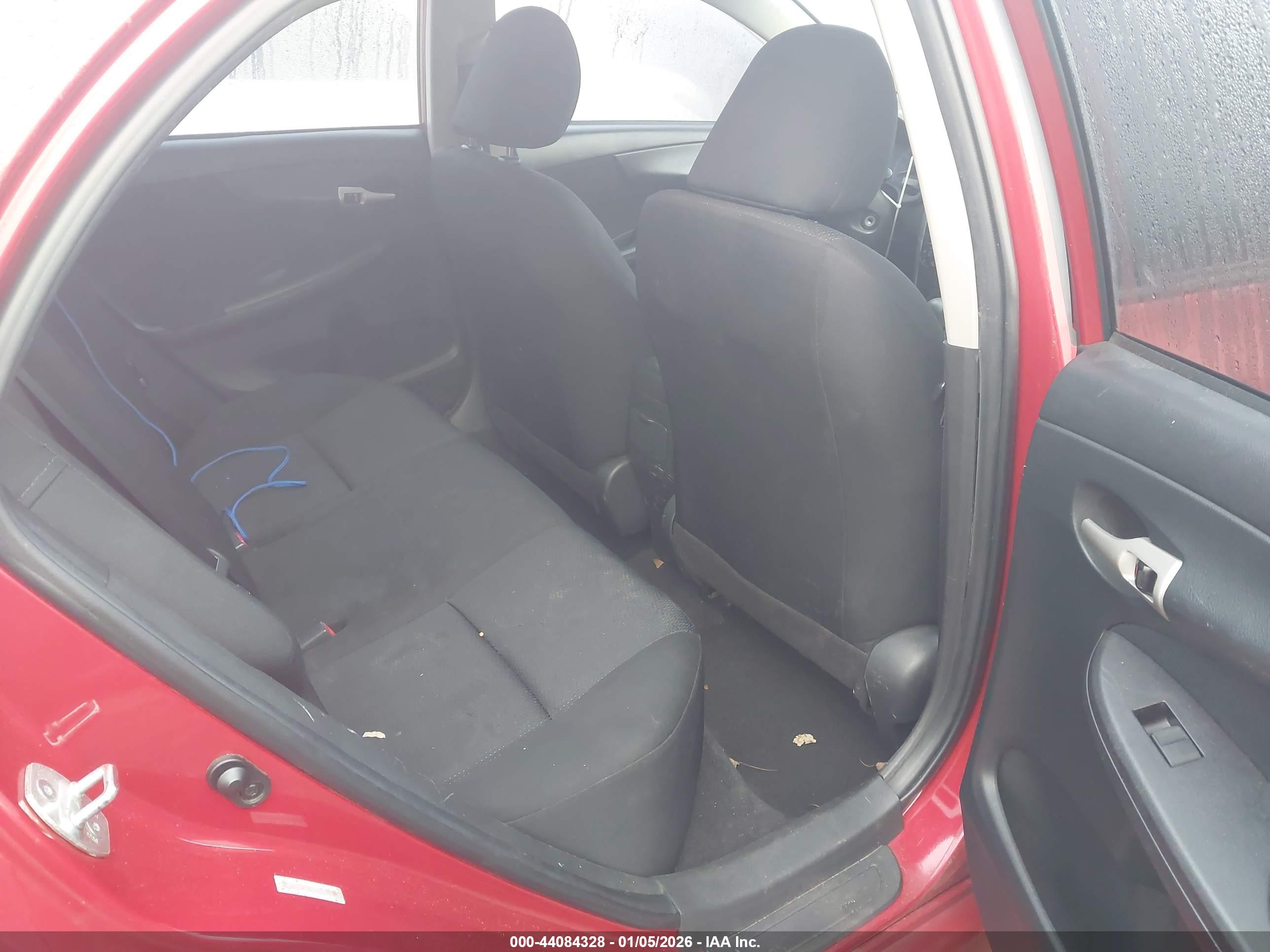 TOYOTA COROLLA image 8