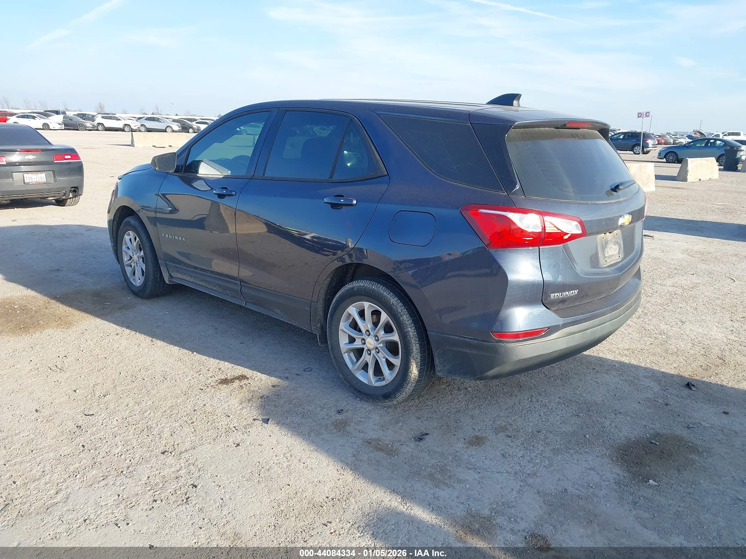 CHEVROLET EQUINOX image 3
