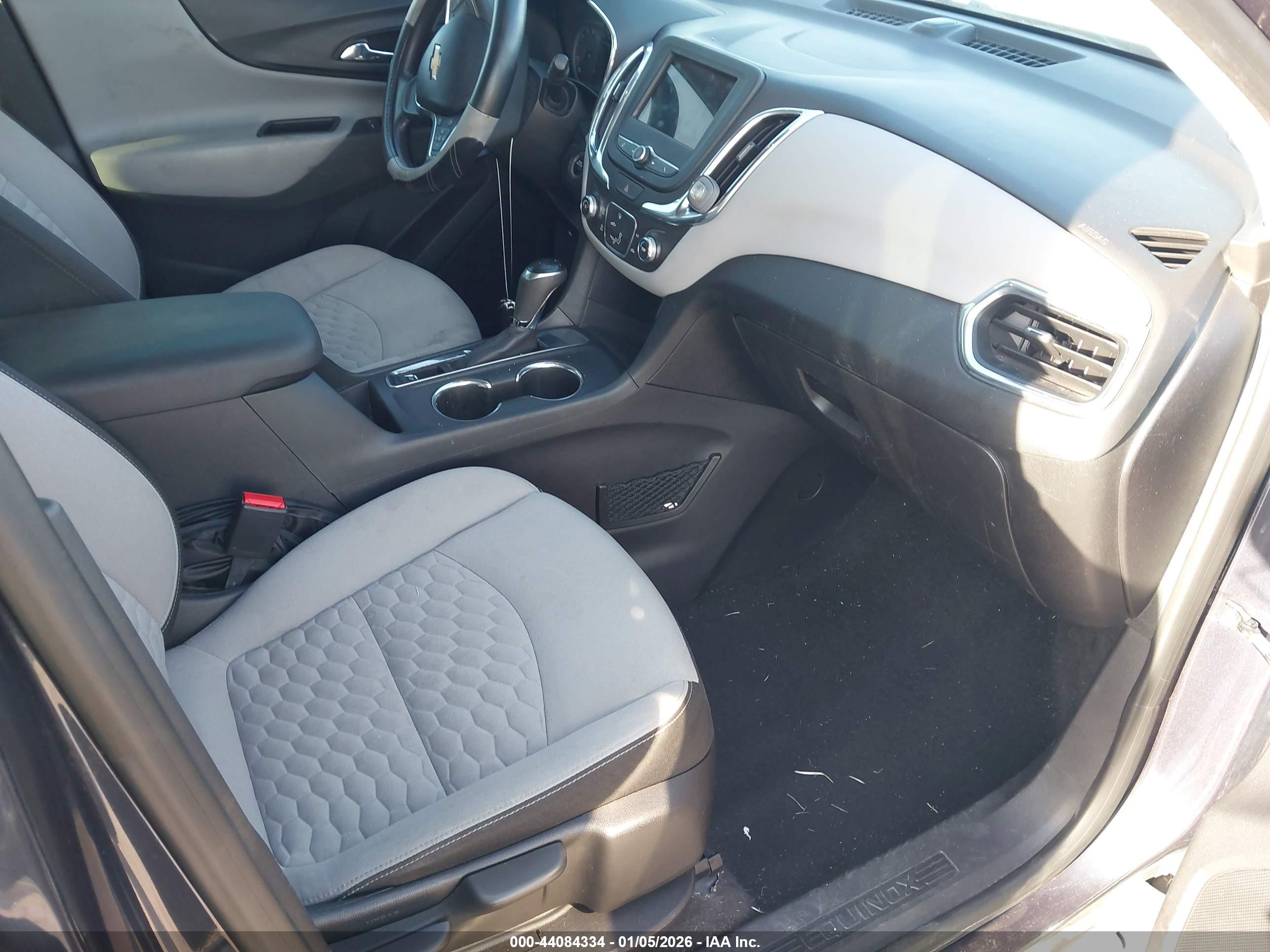 CHEVROLET EQUINOX image 5