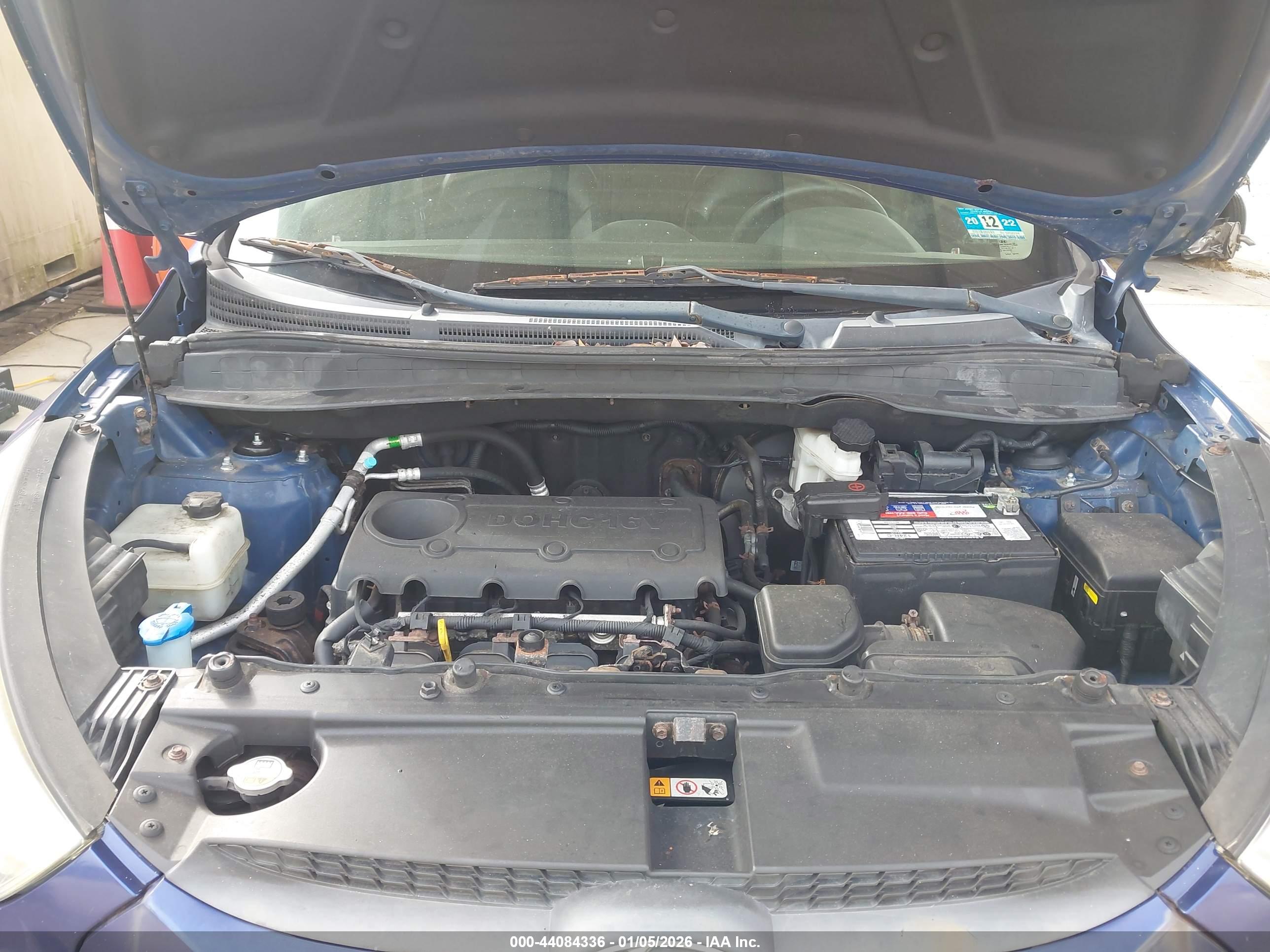 HYUNDAI TUCSON image 10