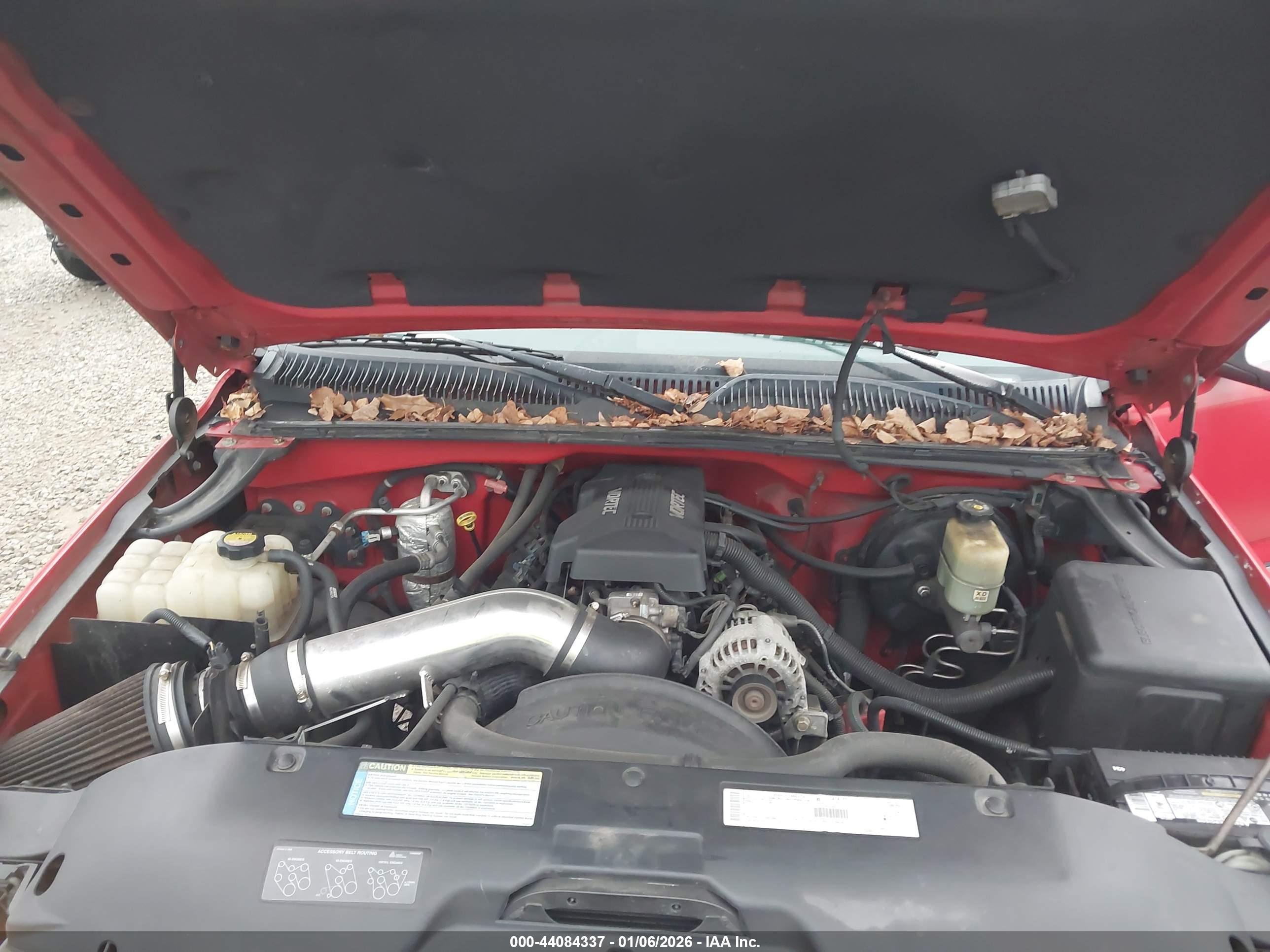 CHEVROLET SILVERADO image 10