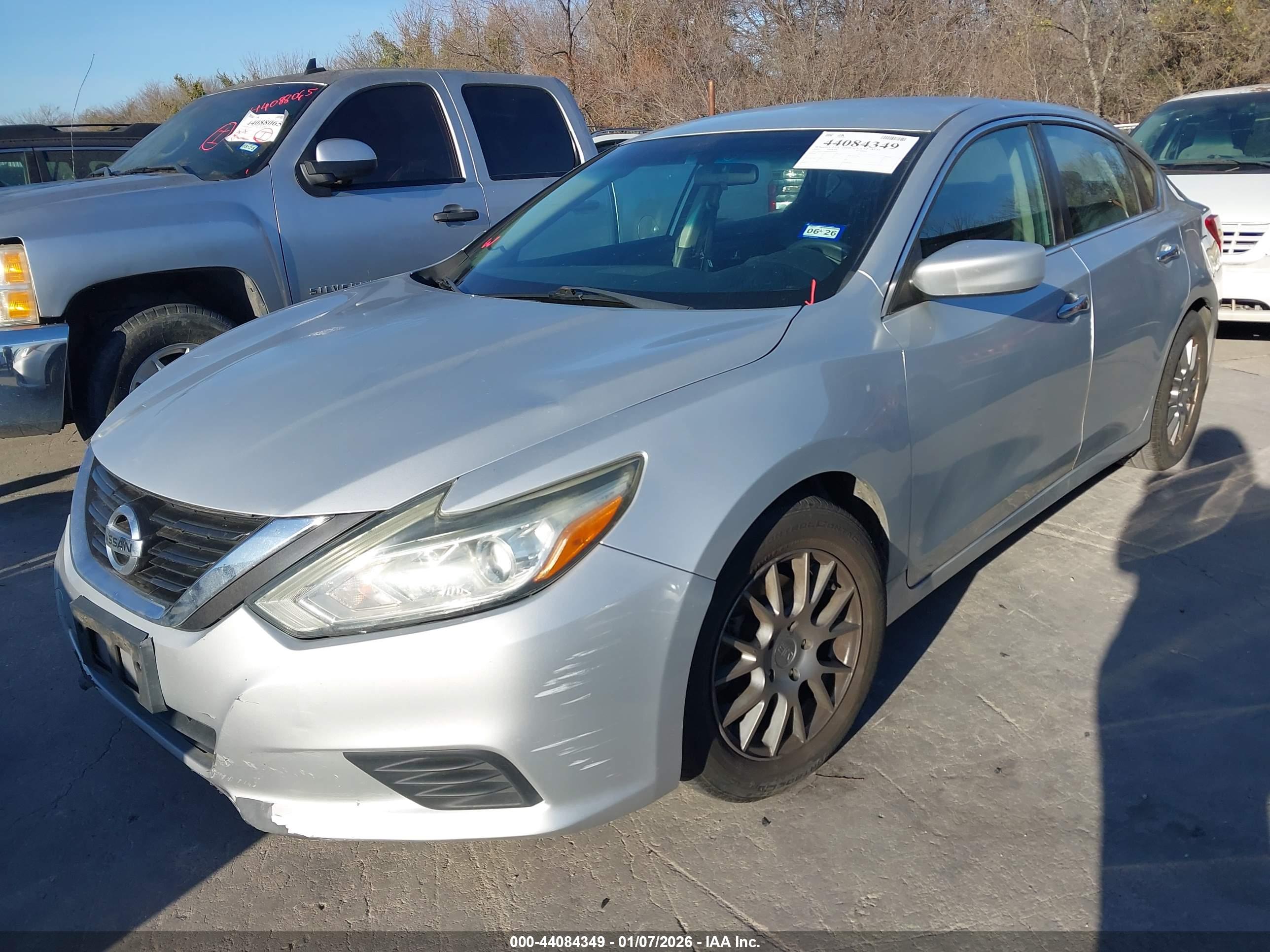 NISSAN ALTIMA image 2