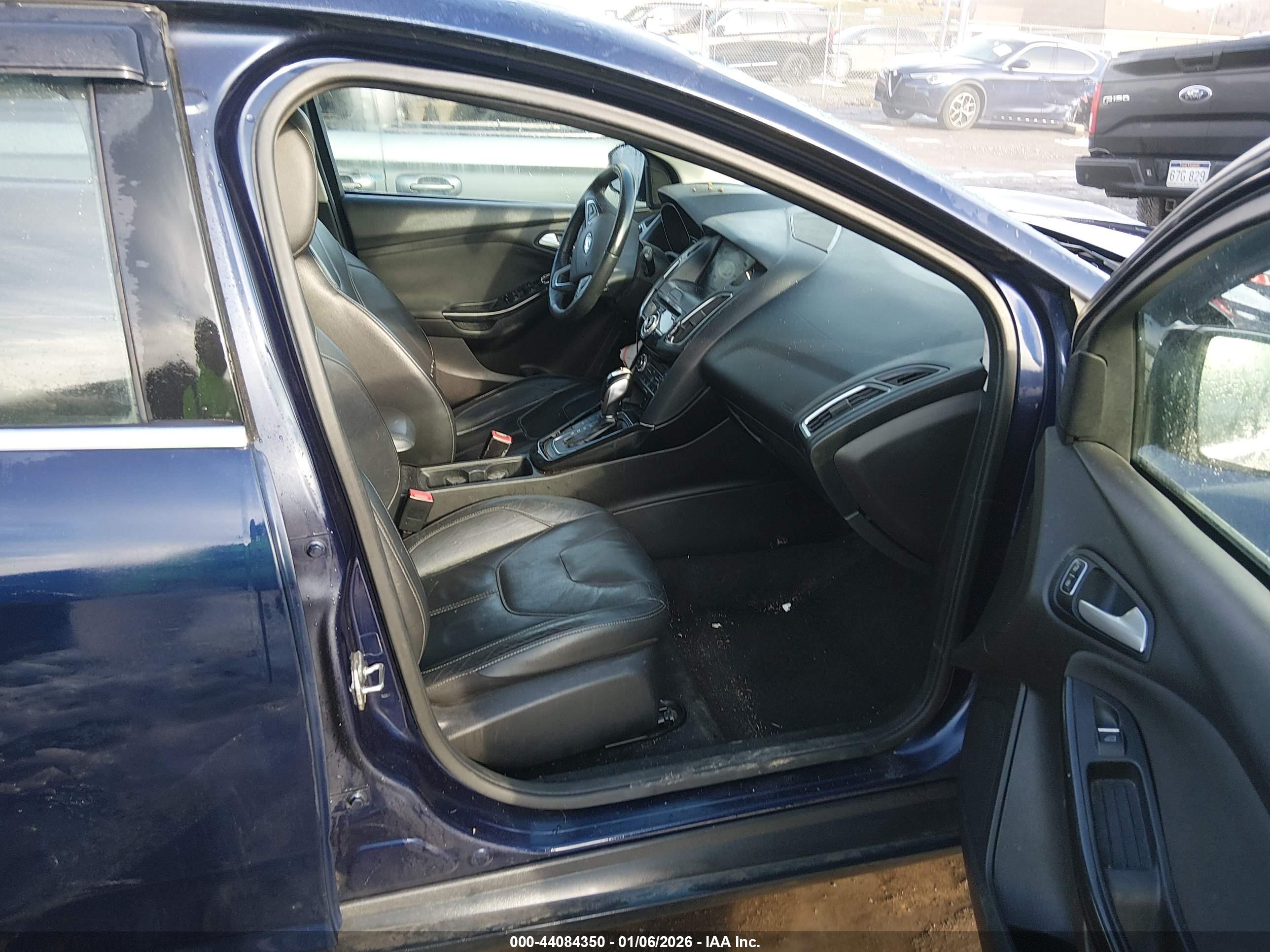 FORD FOCUS image 5