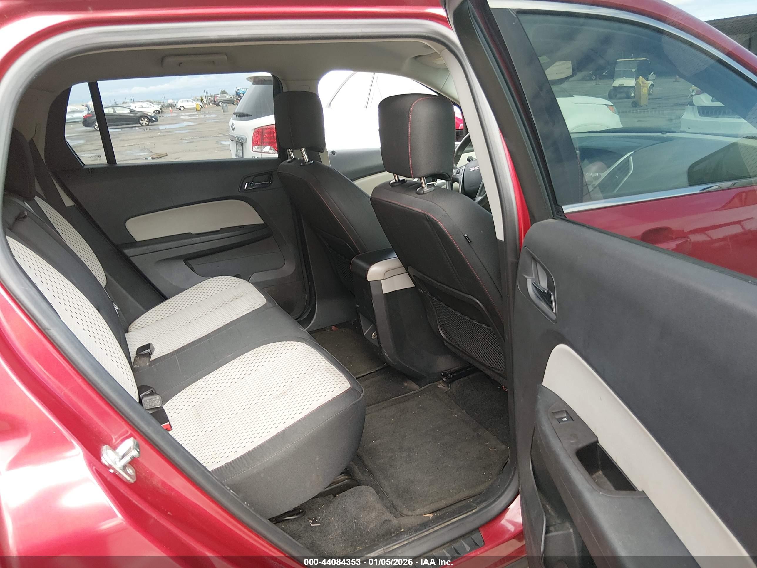 GMC TERRAIN image 8