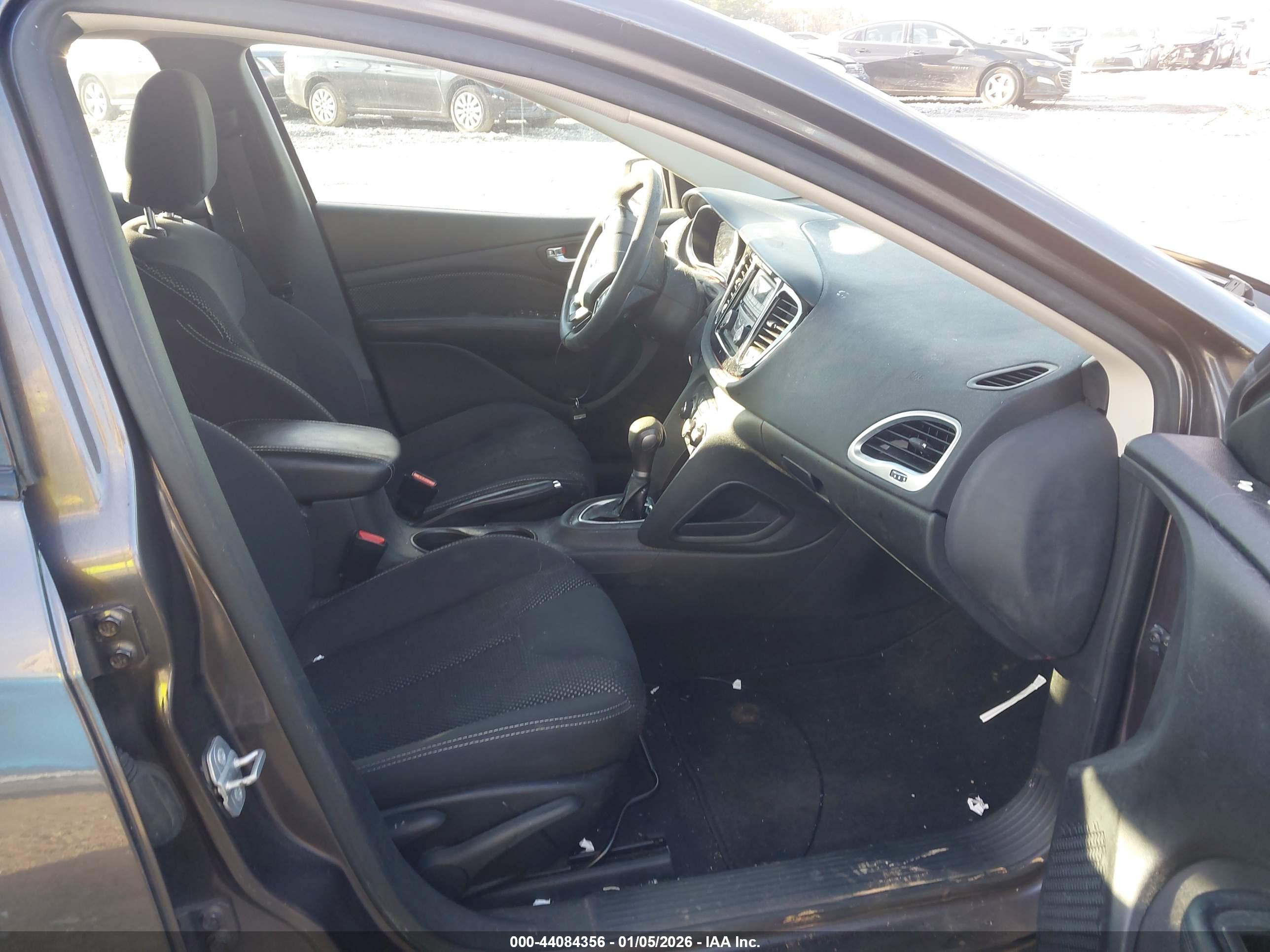 DODGE DART image 5