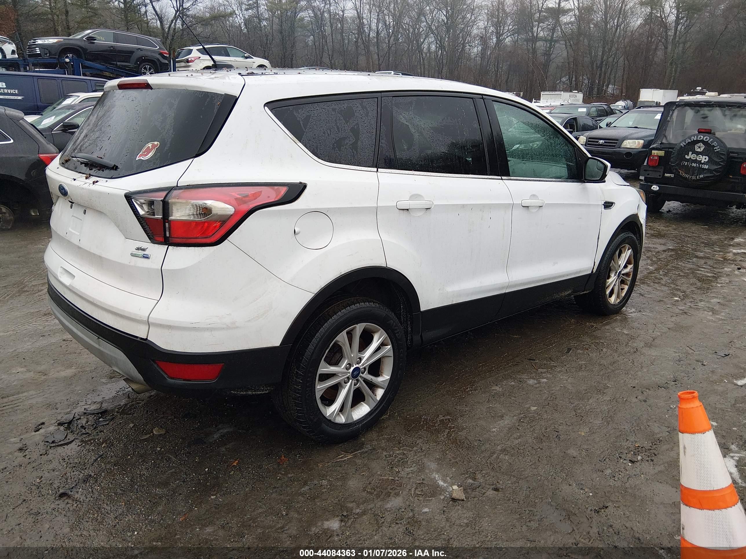 FORD ESCAPE image 4