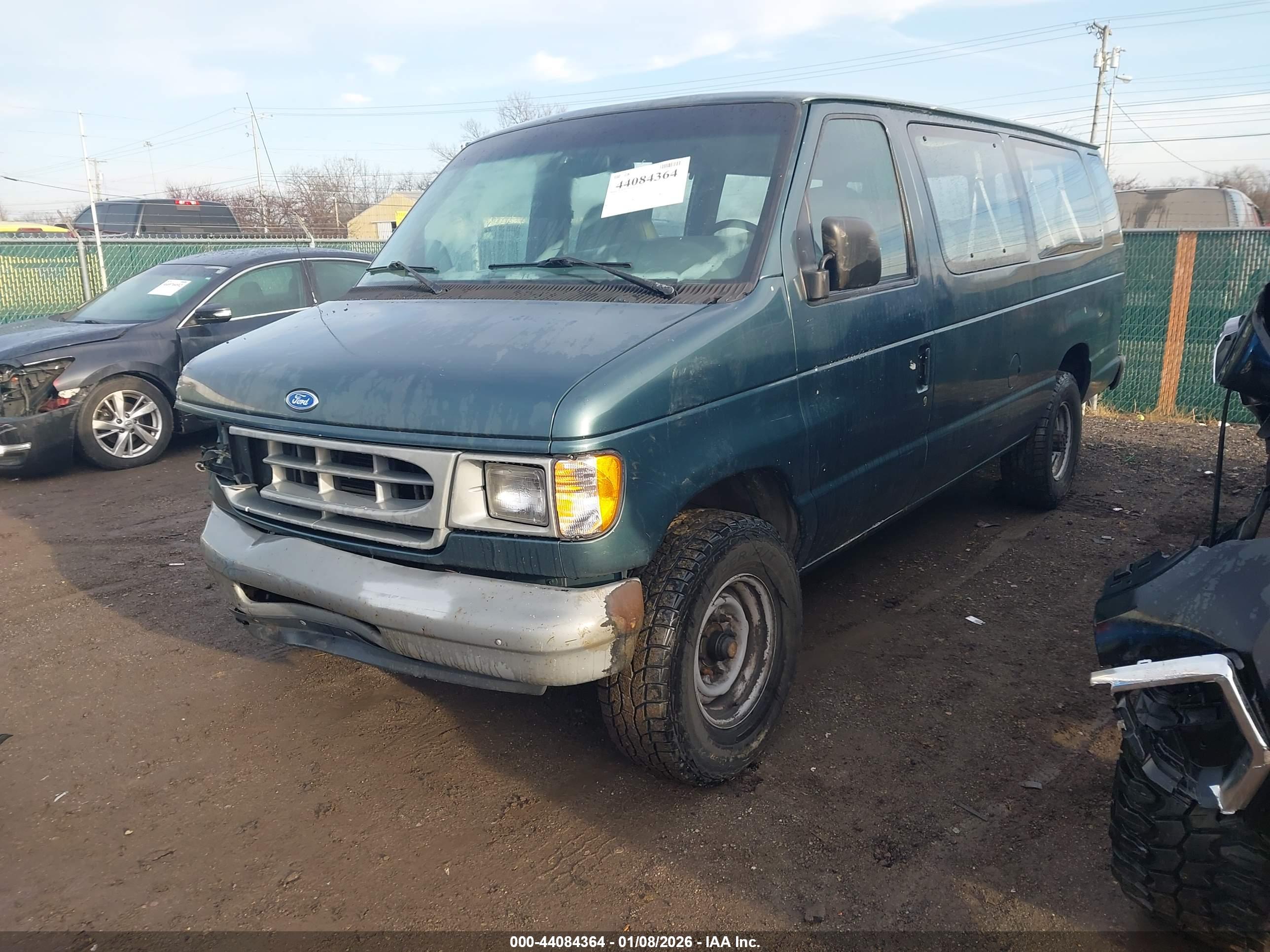 FORD CLUB image 2