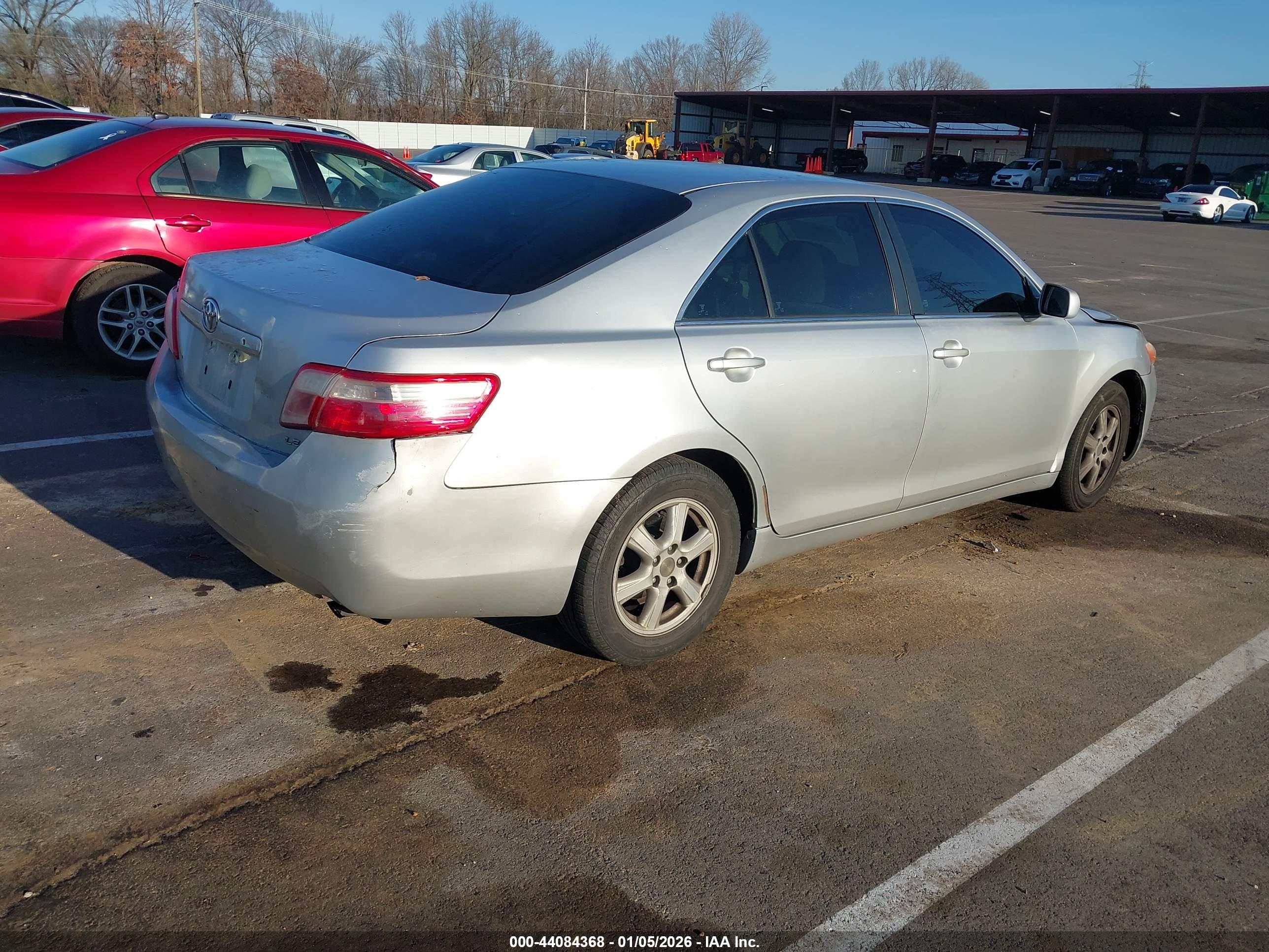TOYOTA CAMRY image 4