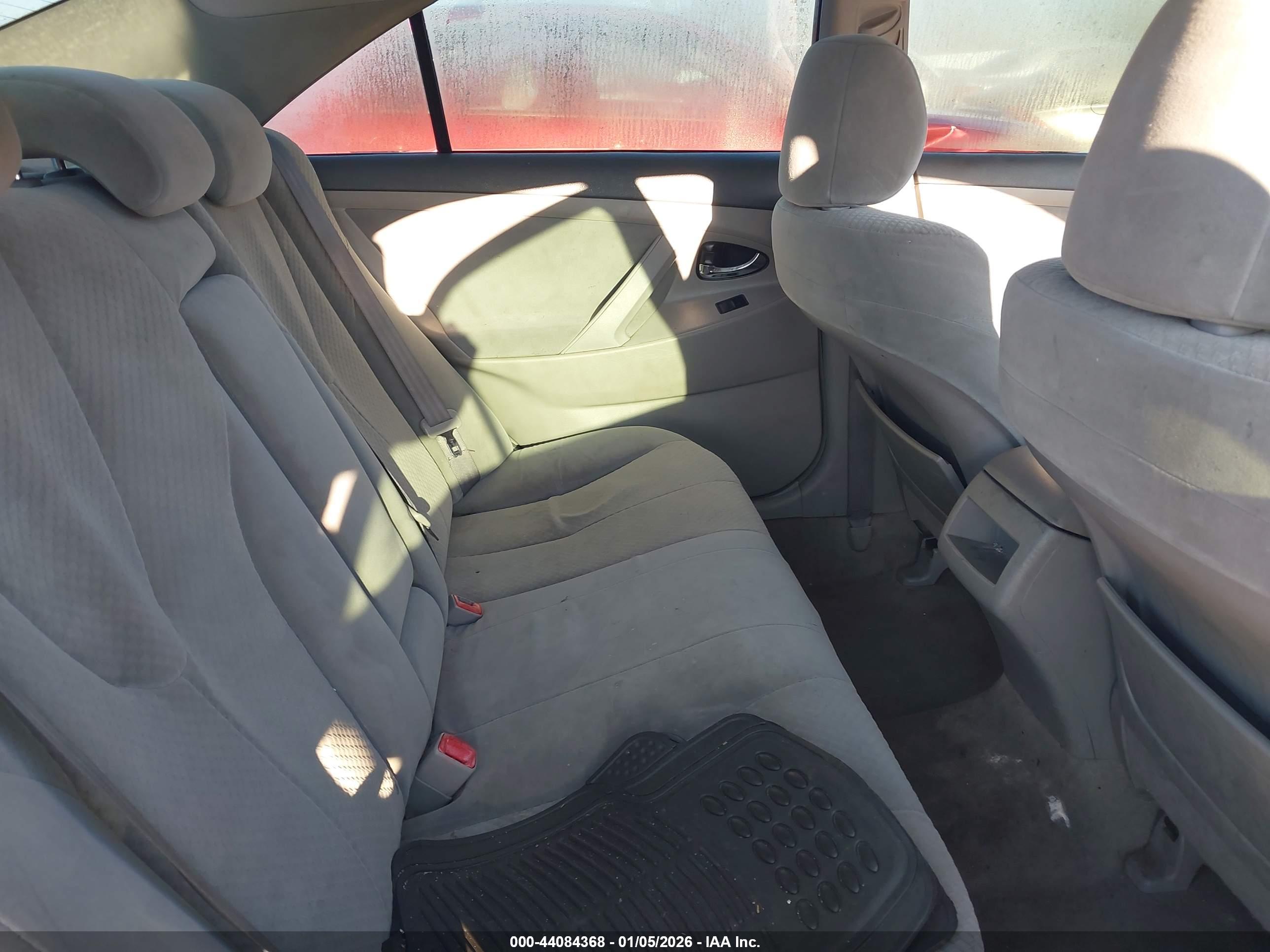 TOYOTA CAMRY image 8