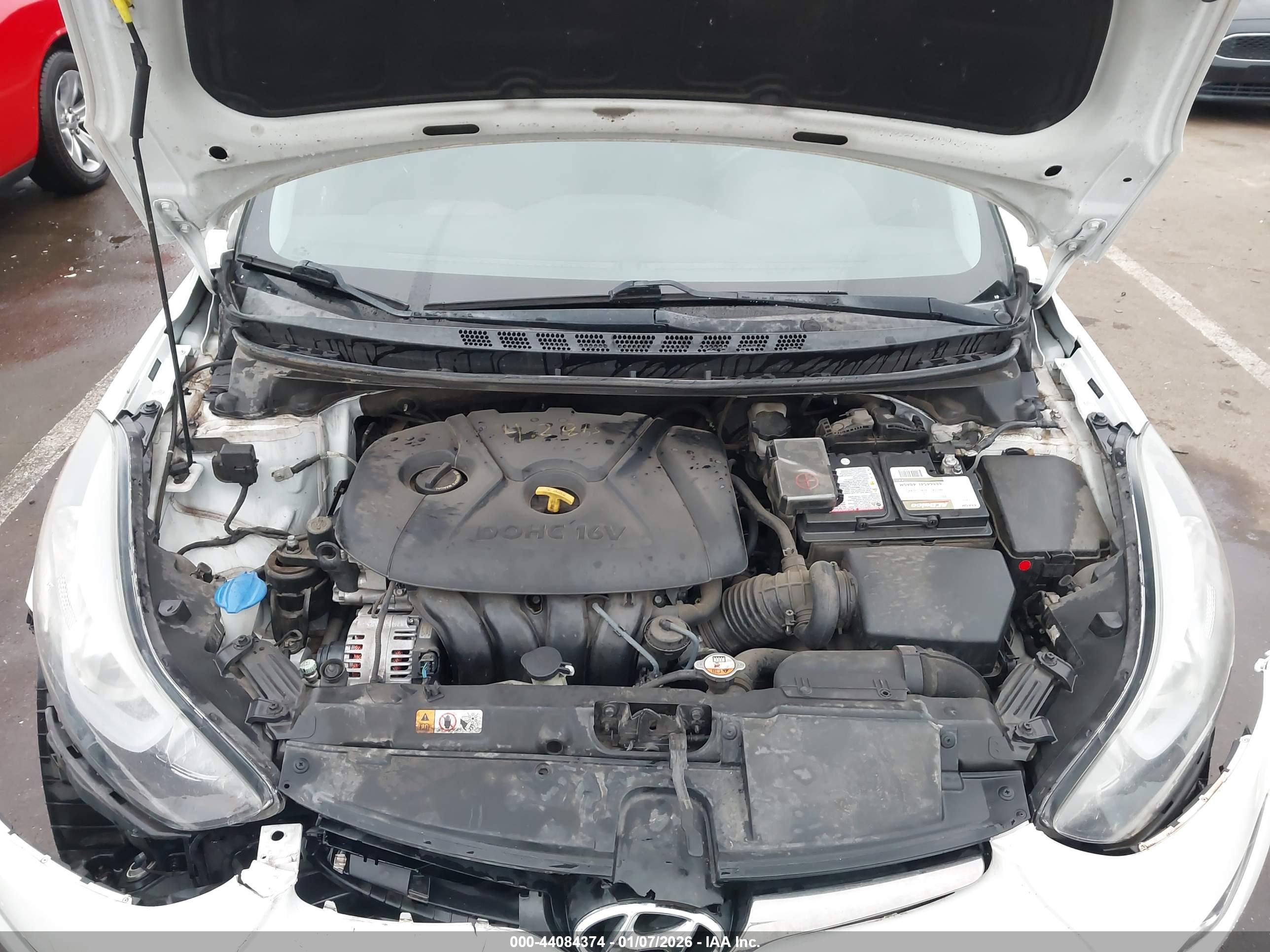 HYUNDAI ELANTRA image 10