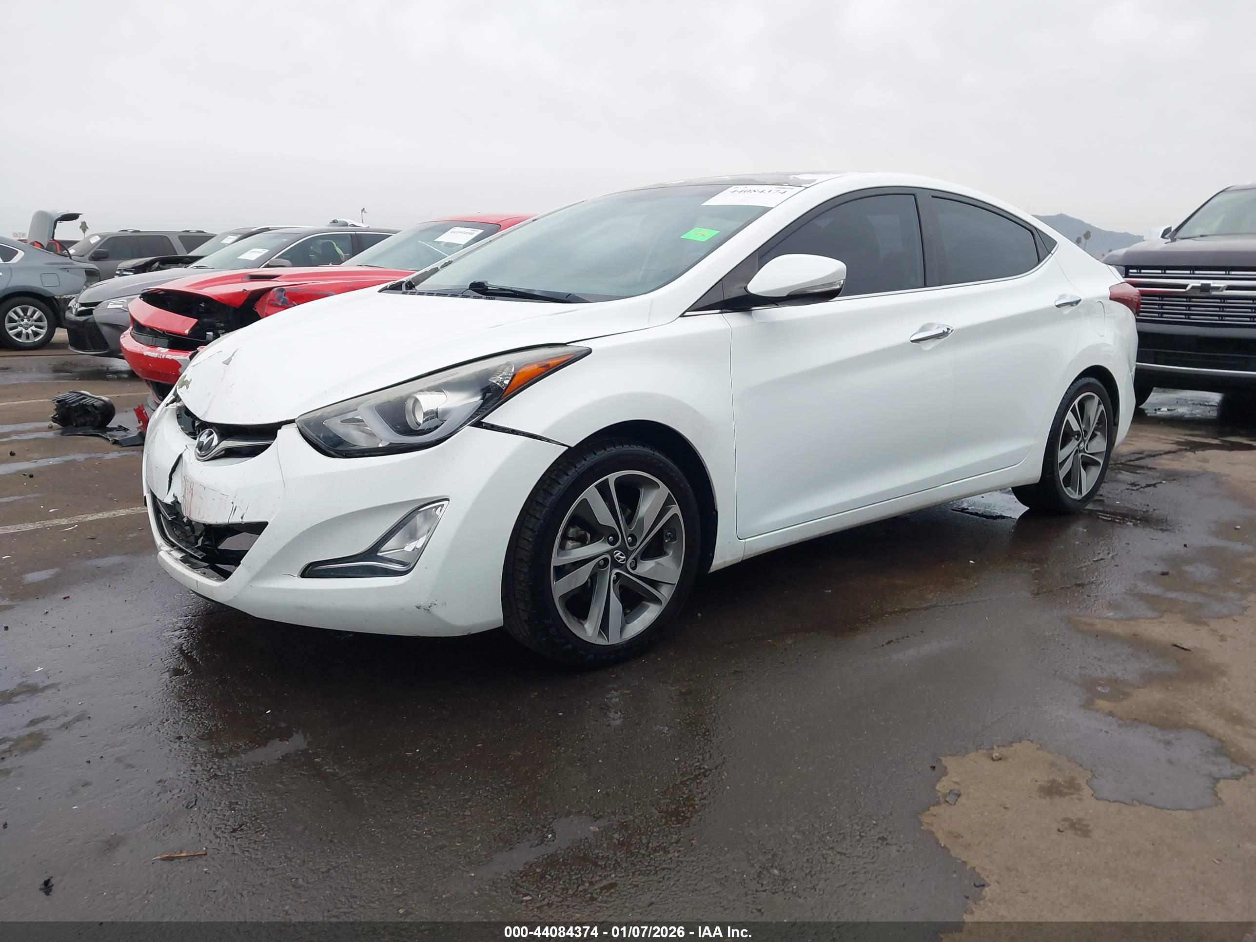 HYUNDAI ELANTRA image 2