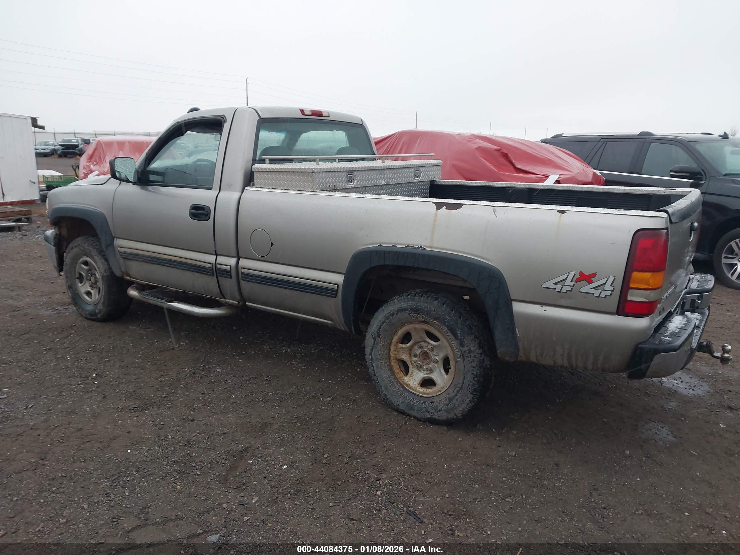 CHEVROLET SILVERADO image 3