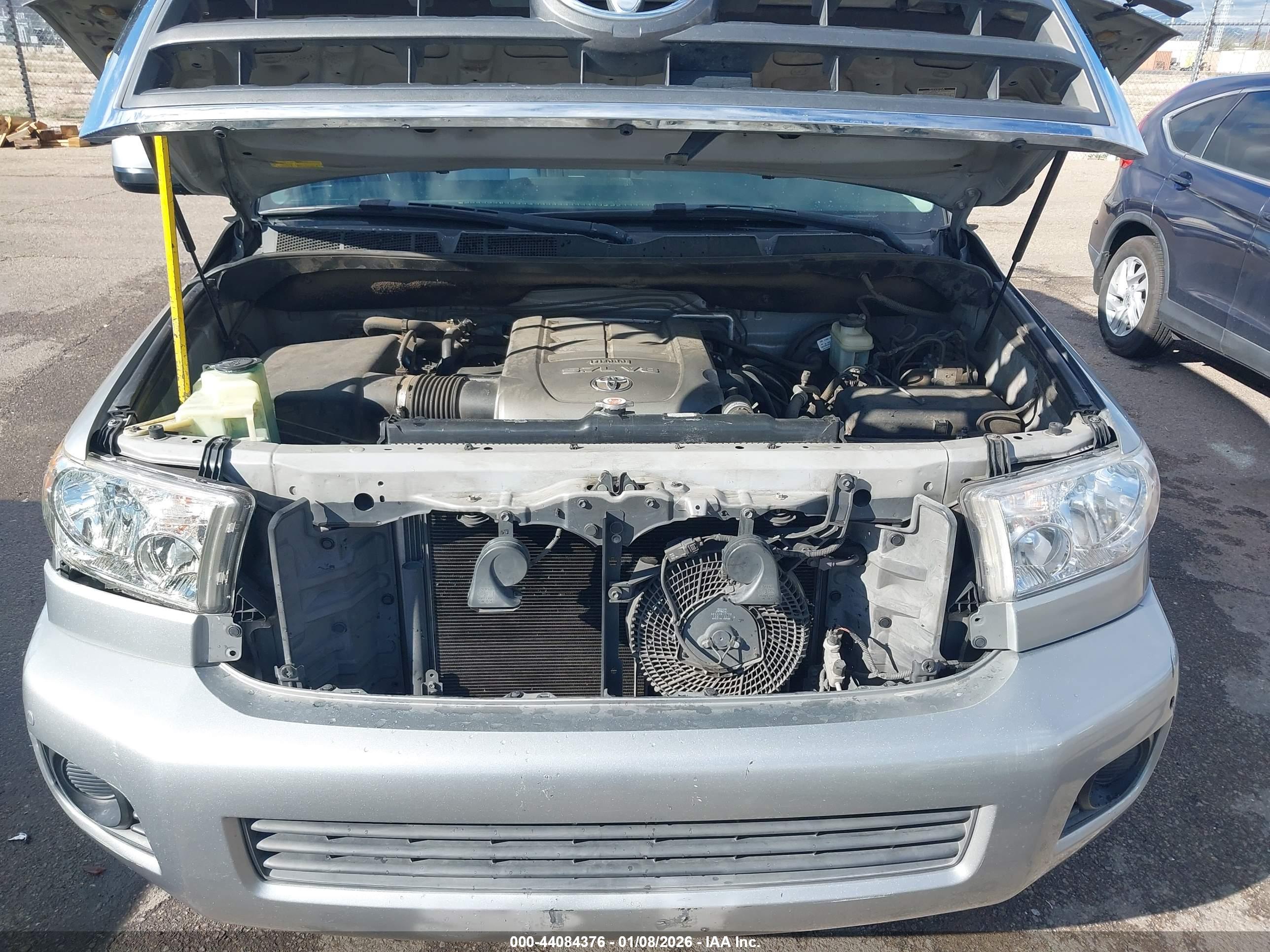 TOYOTA SEQUOIA image 10