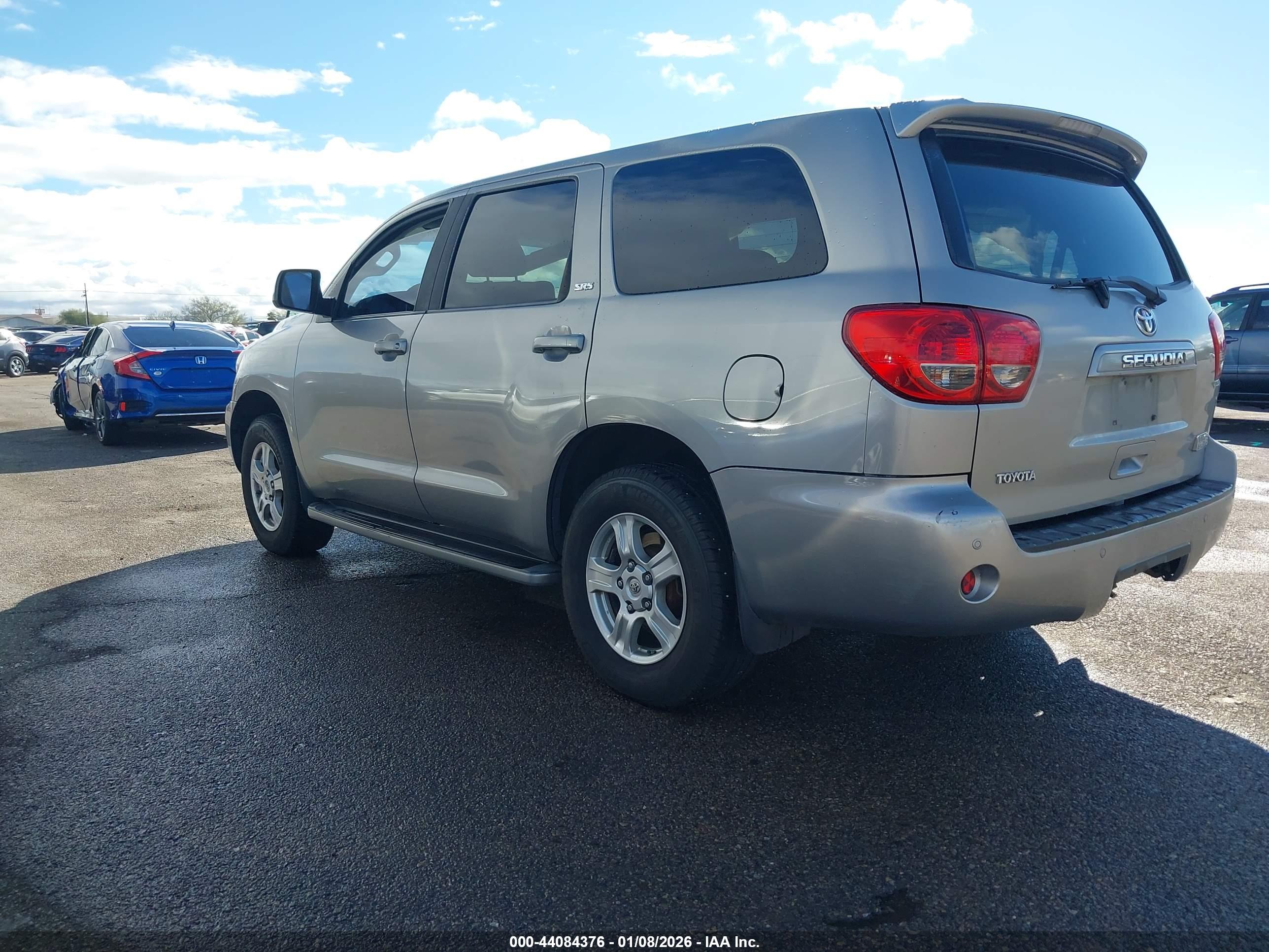 TOYOTA SEQUOIA image 3