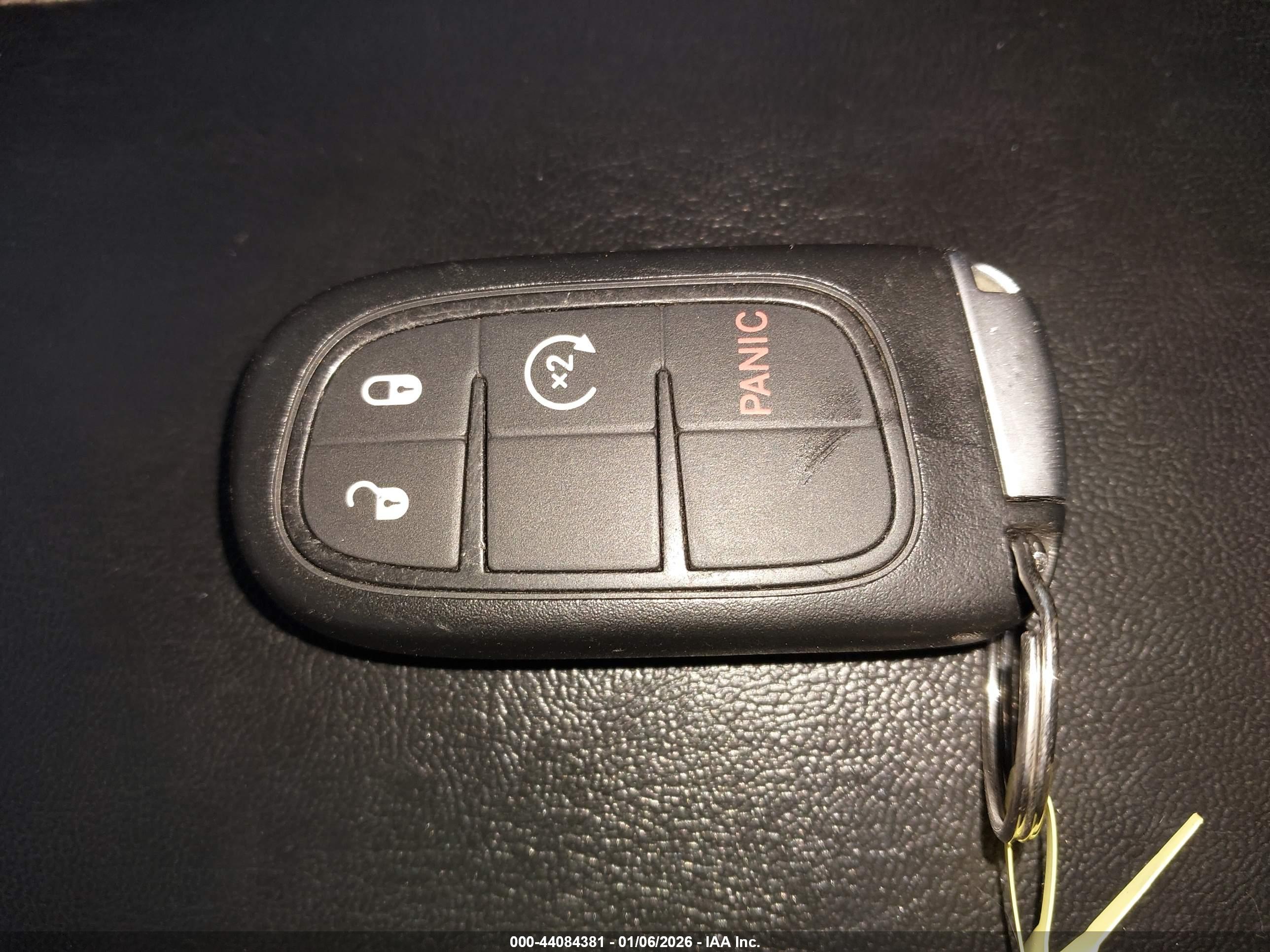 JEEP CHEROKEE image 11