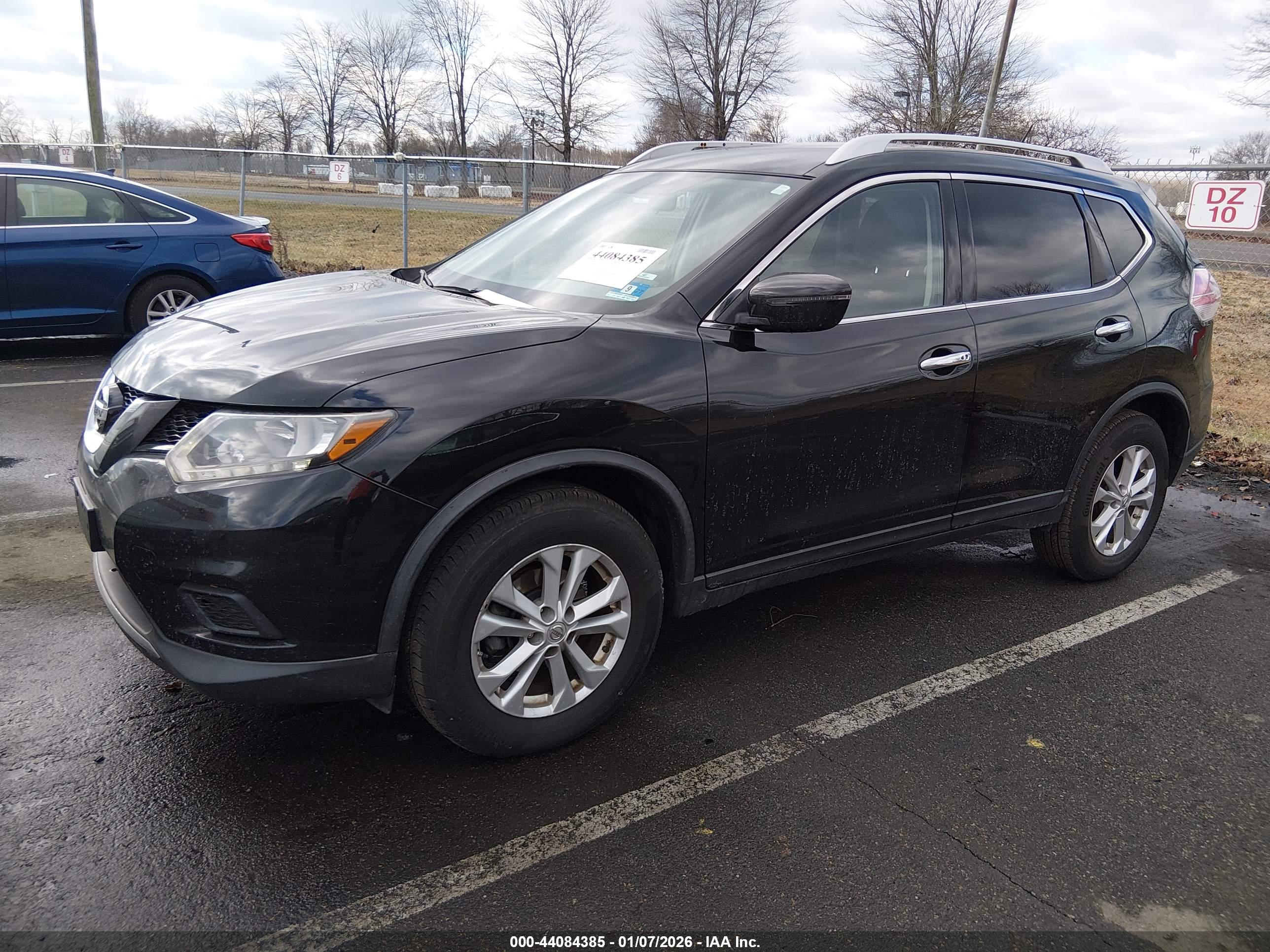 NISSAN ROGUE image 2