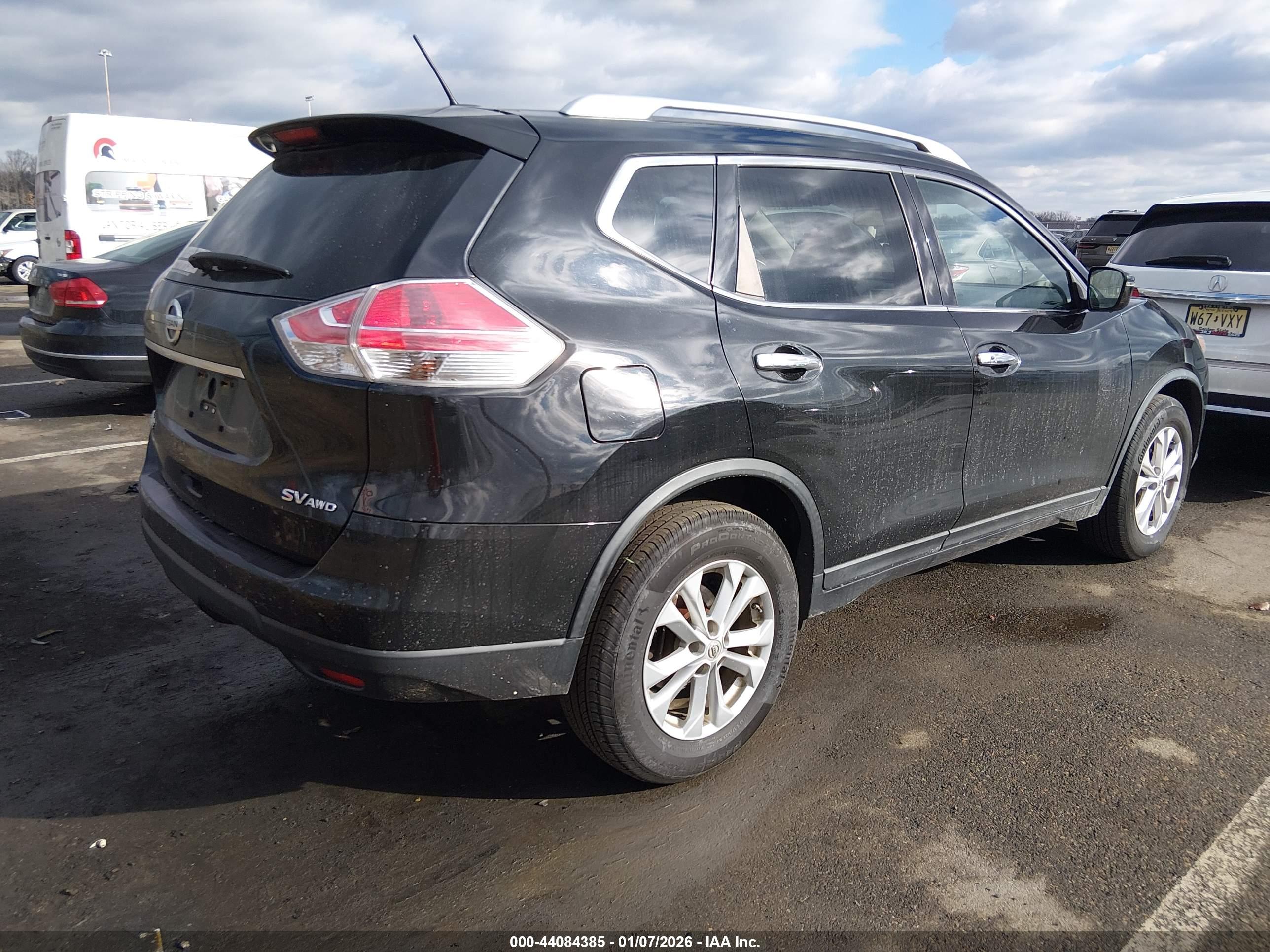 NISSAN ROGUE image 4